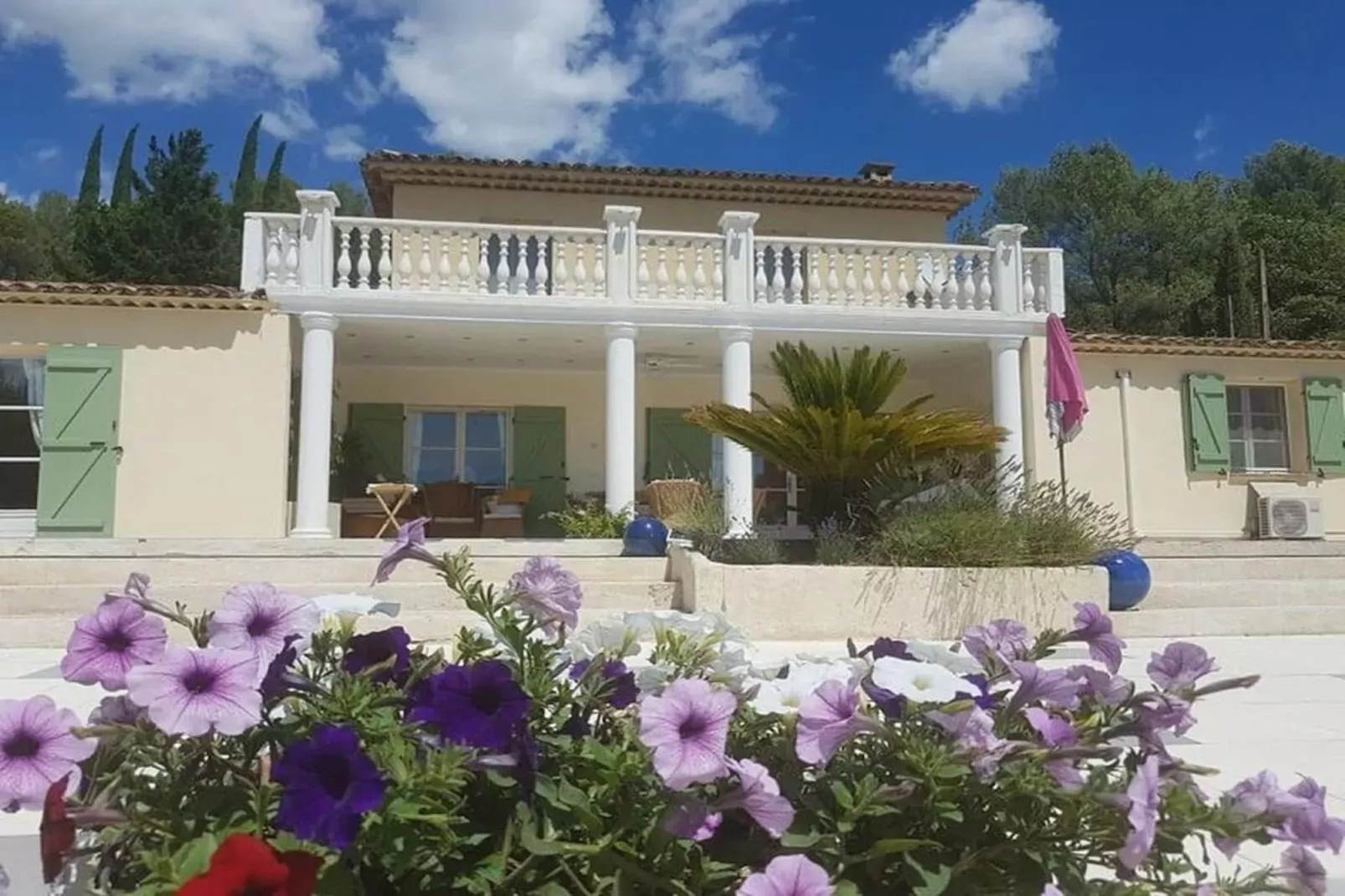 341589-Extérieur été