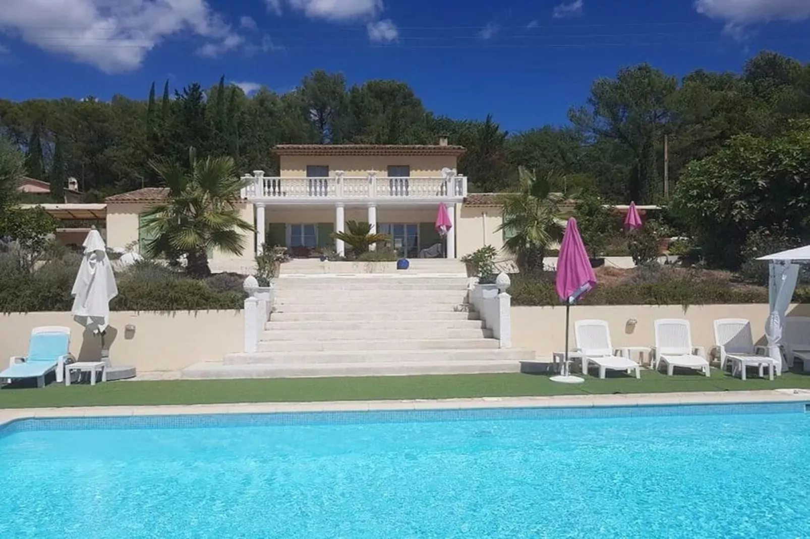 341589-Extérieur été