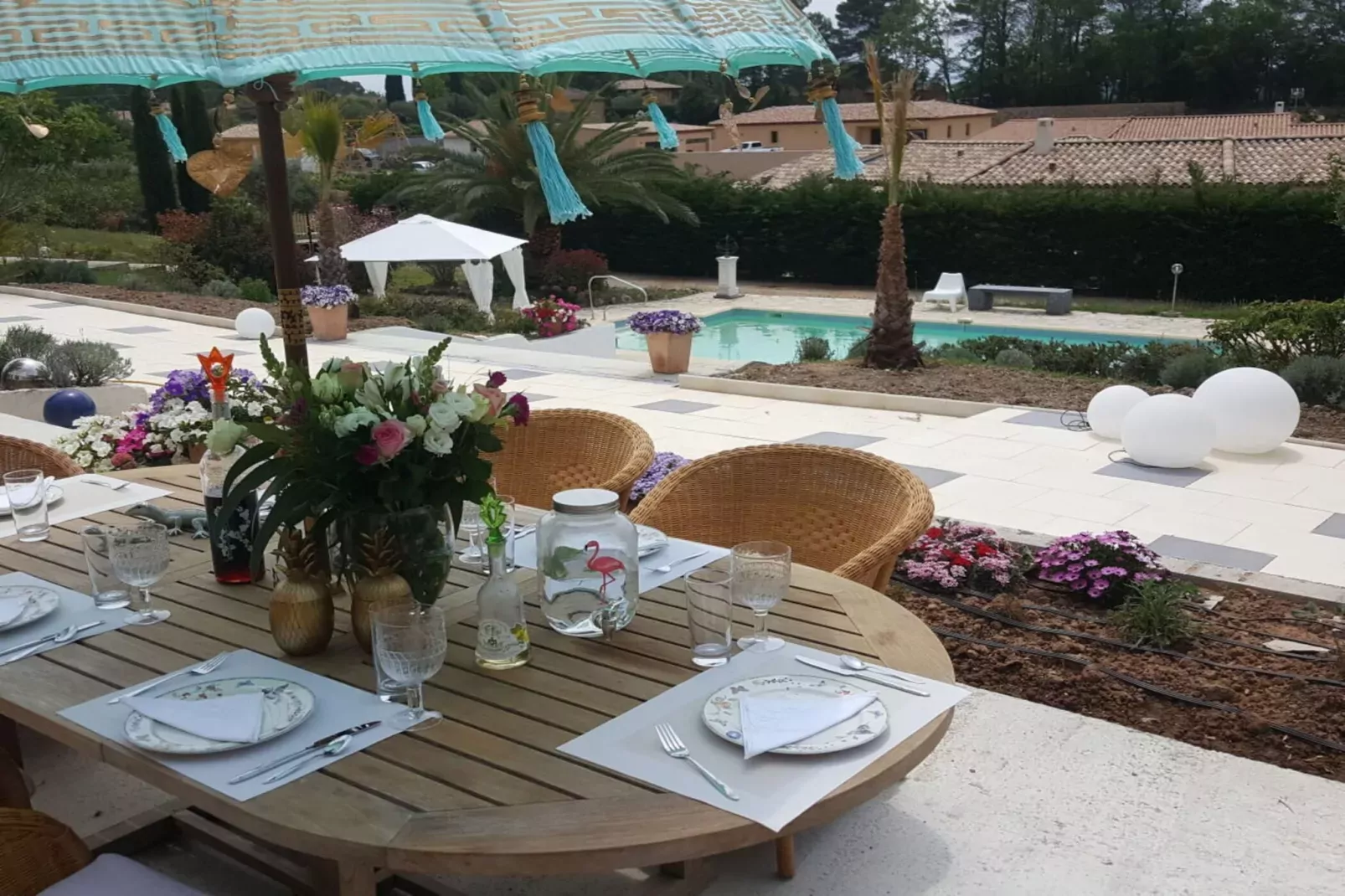 341589-Salle à manger
