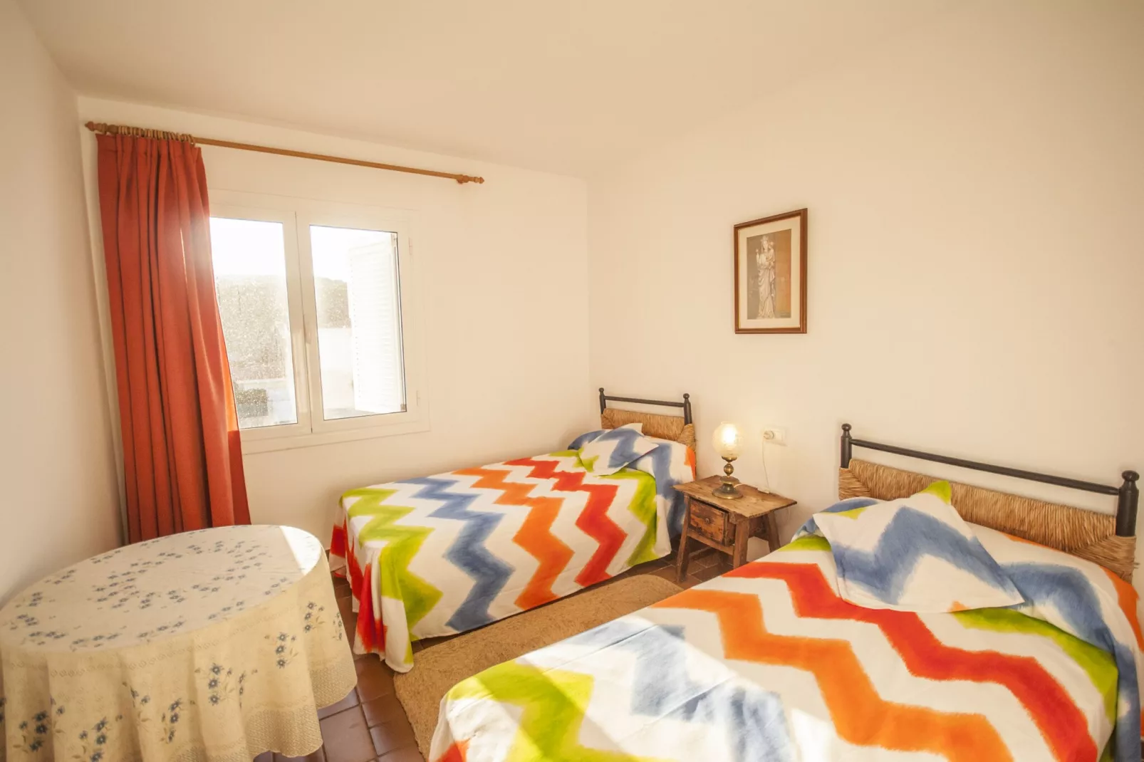 Medas 17-Bedroom