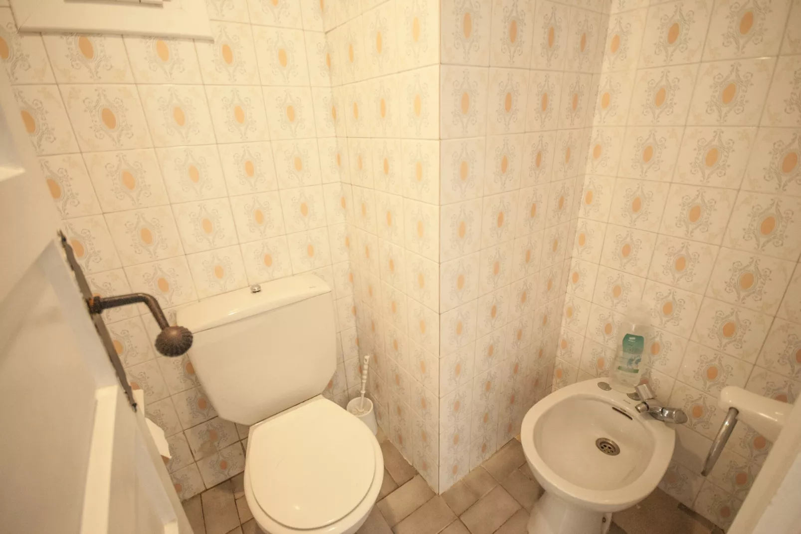 Medas 17-Bathroom