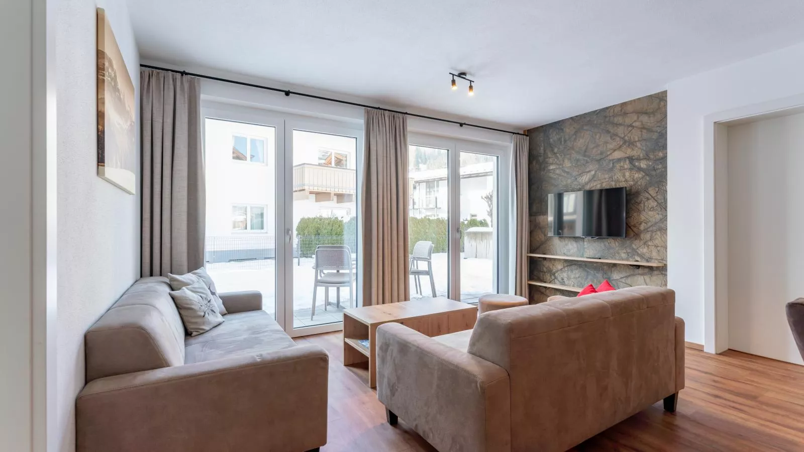 Falken Suites TOP 1-Living room