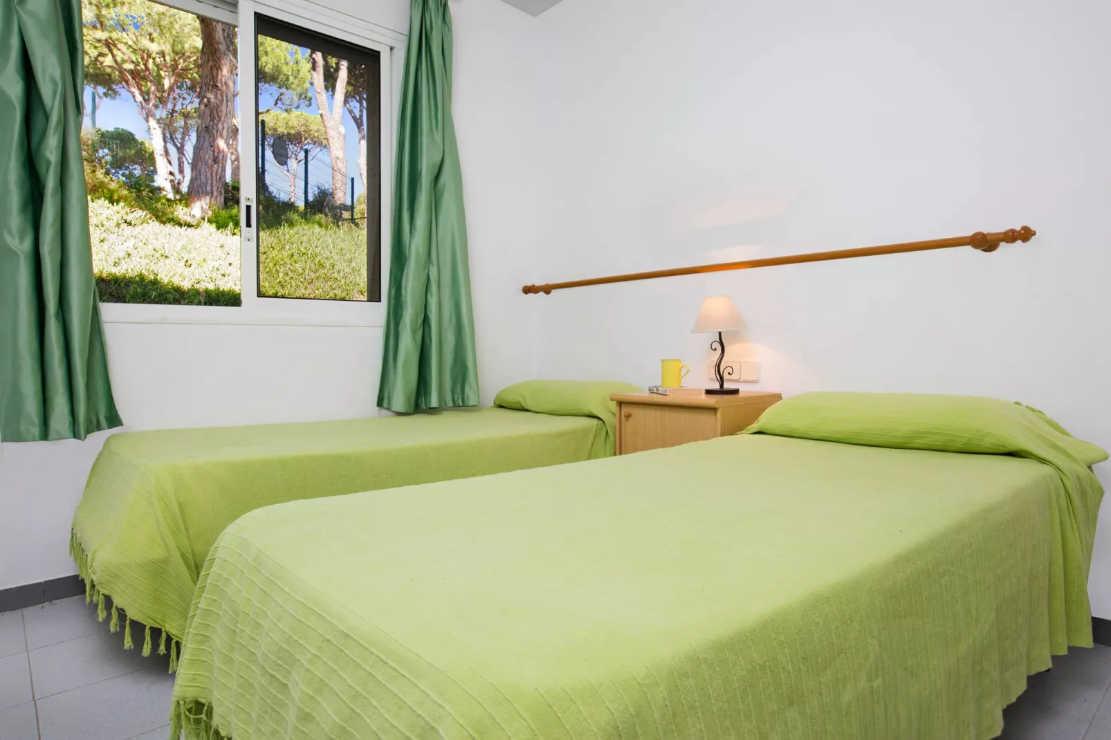 Open Pals - T-Bedroom
