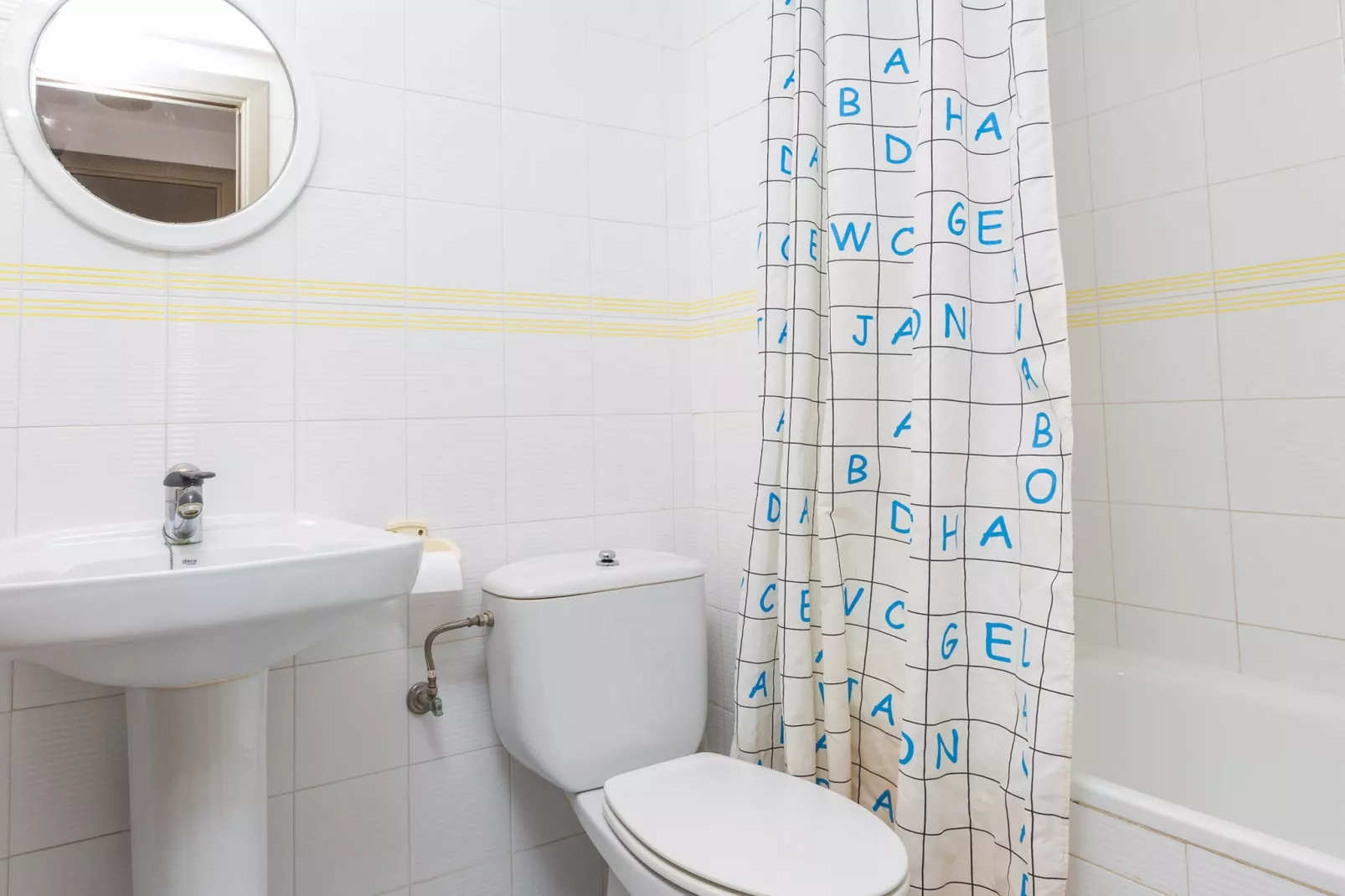 Open Pals - T-Bathroom