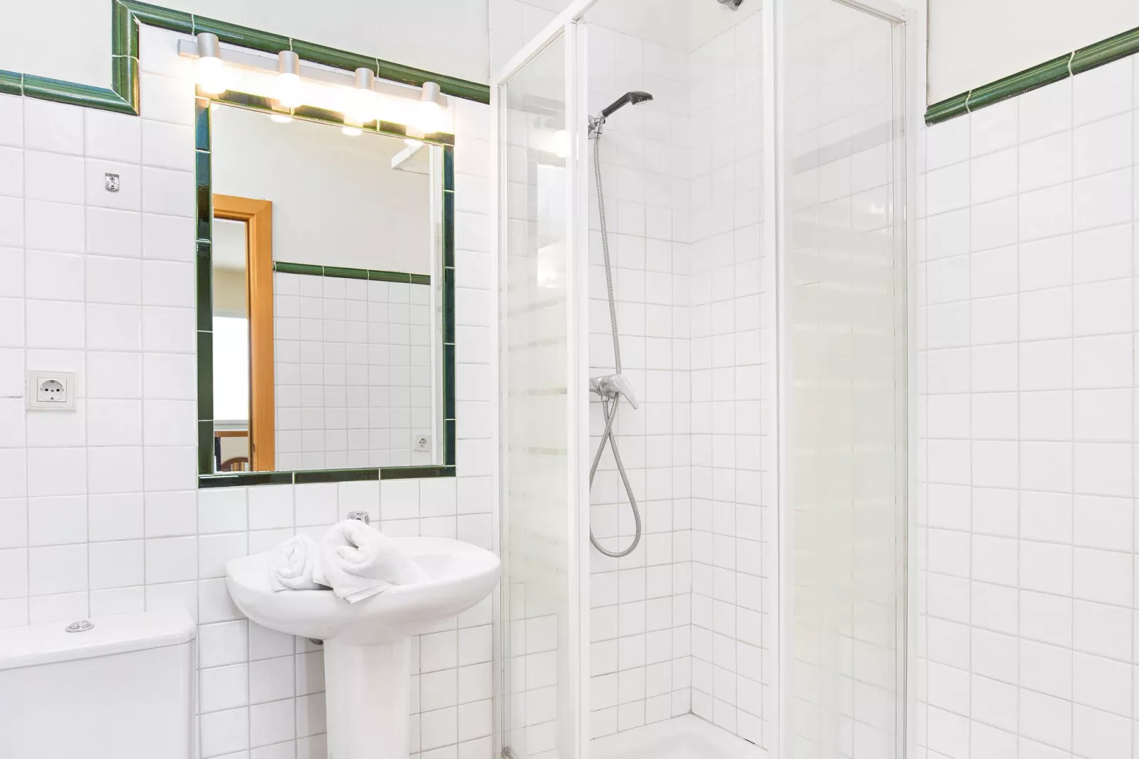 Mas Pinell 44-Bathroom