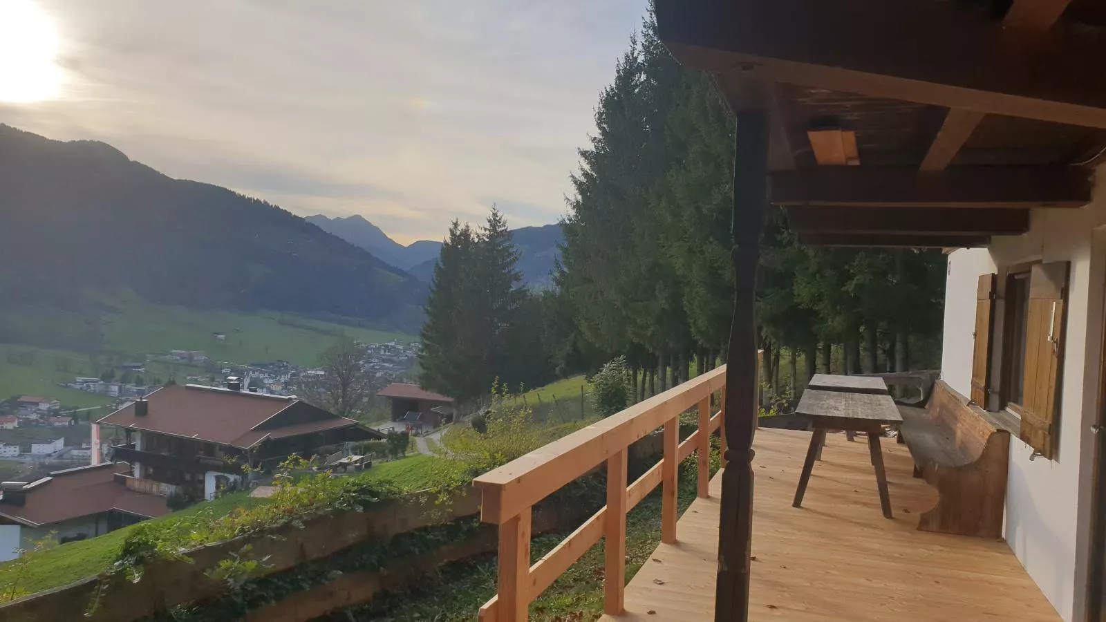 Sonnenhütte unten-Terrace balcony