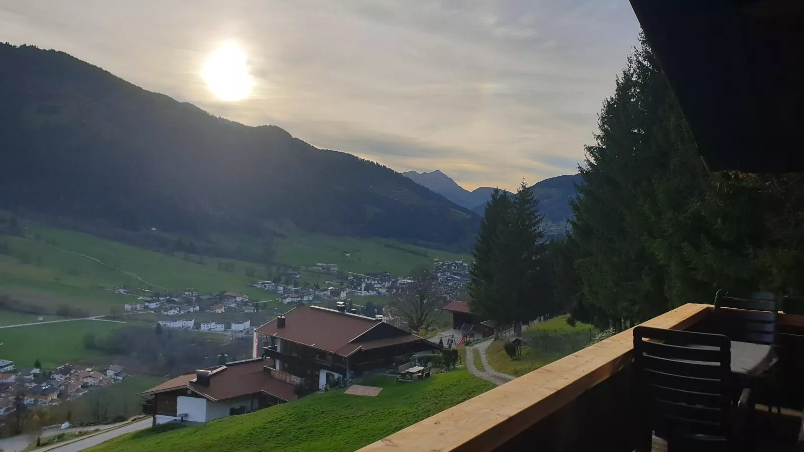 Sonnenhütte unten-Terrace balcony