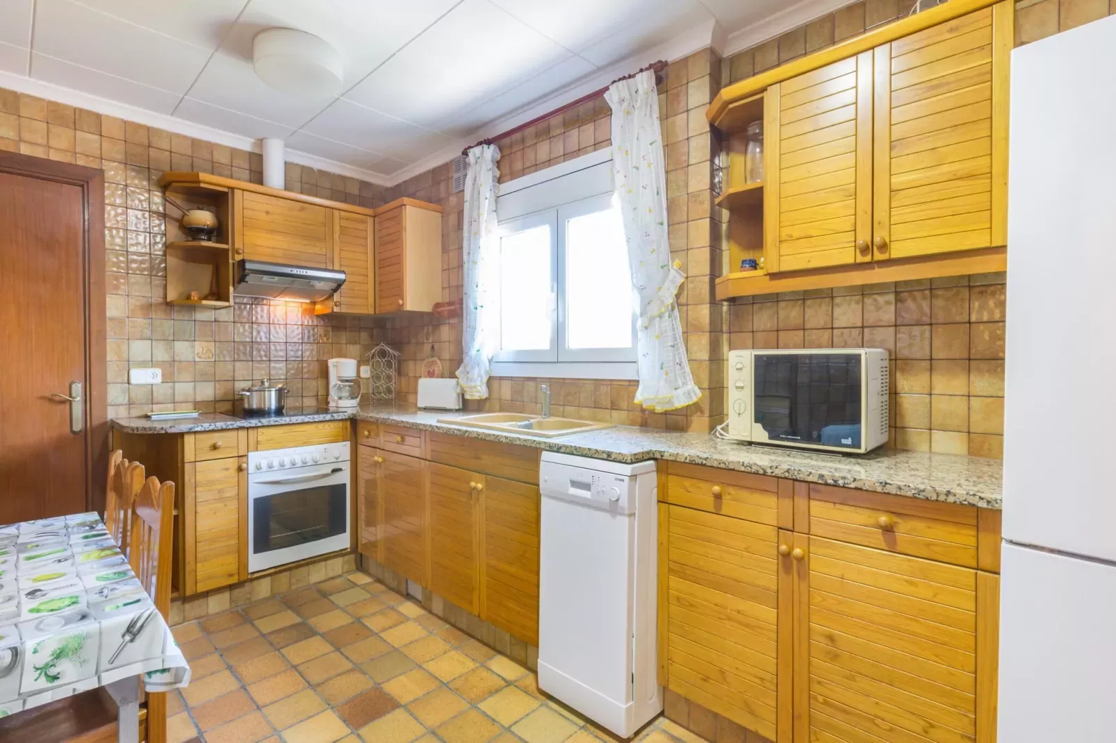 Del Pi-Kitchen
