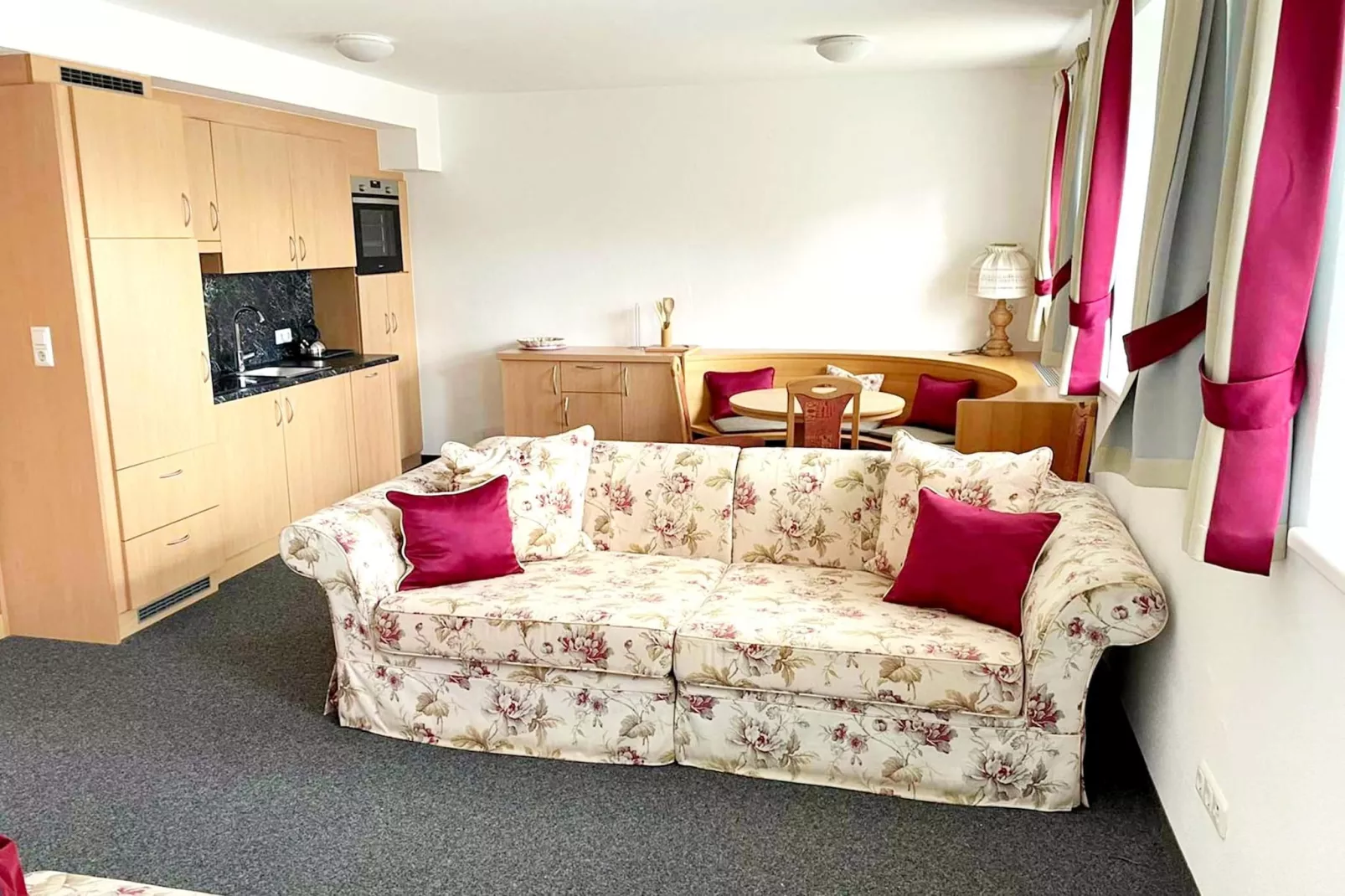 Naviser Hütte Wohnung Kirchdach 145-Living room