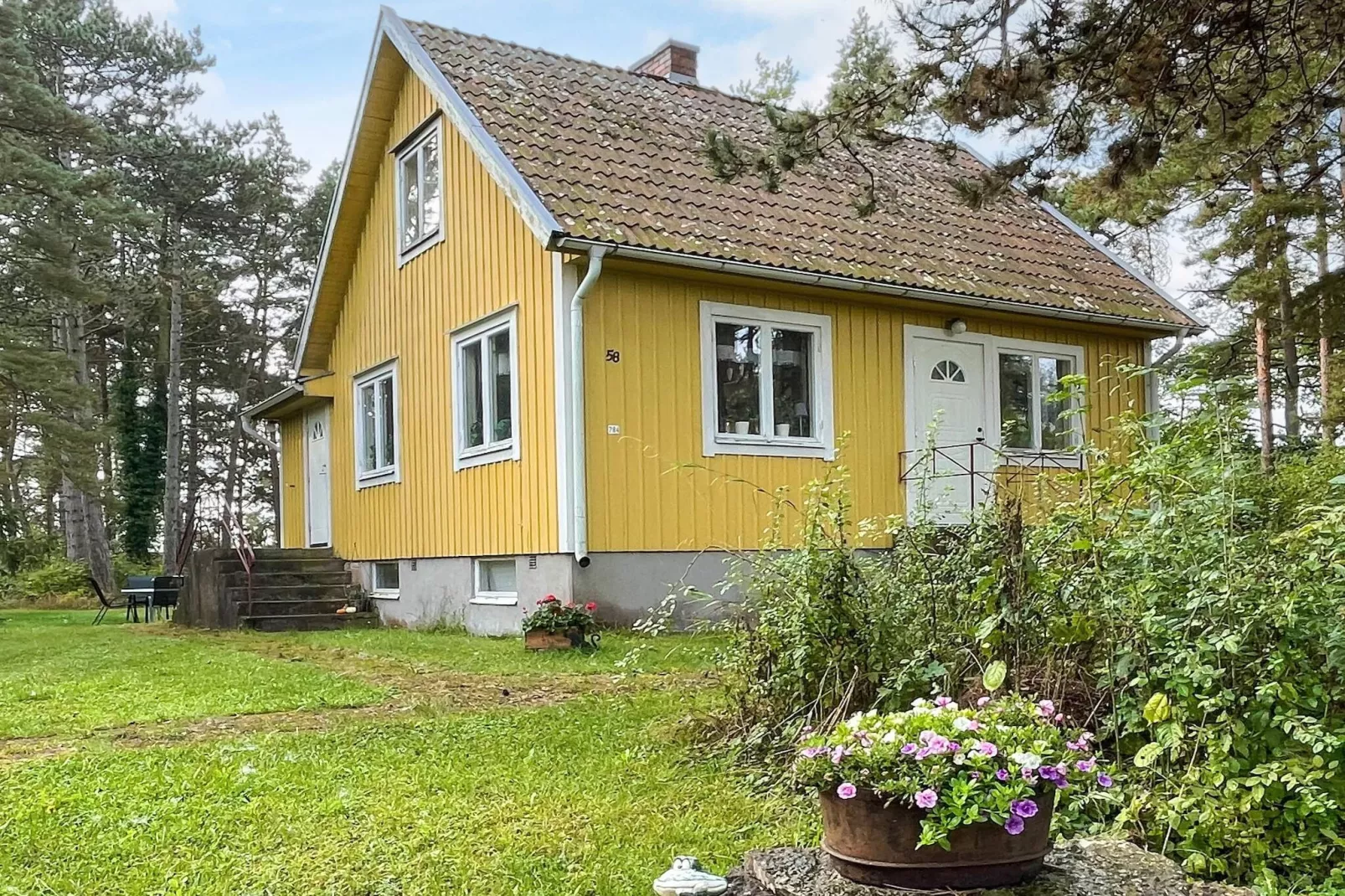 4 person holiday home in FÄRJESTADEN-Outdoor