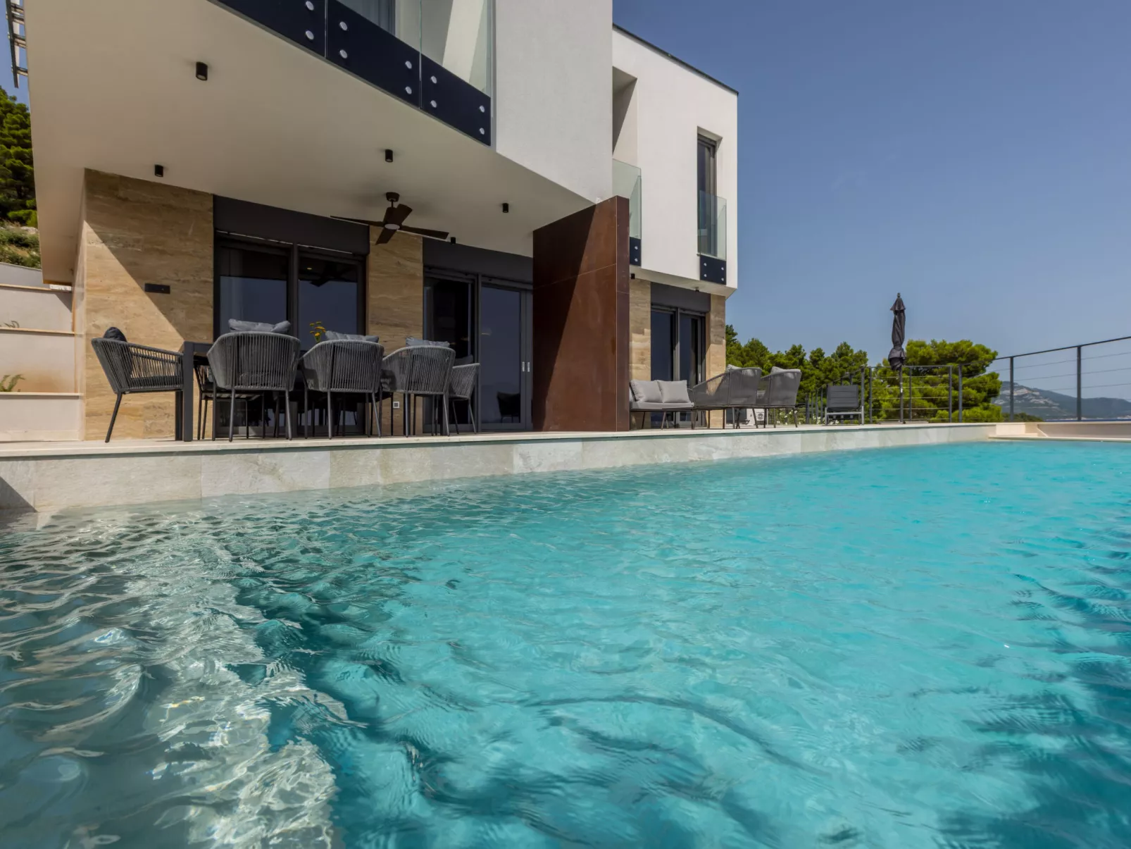 Luxury Villa Mare-Dehors