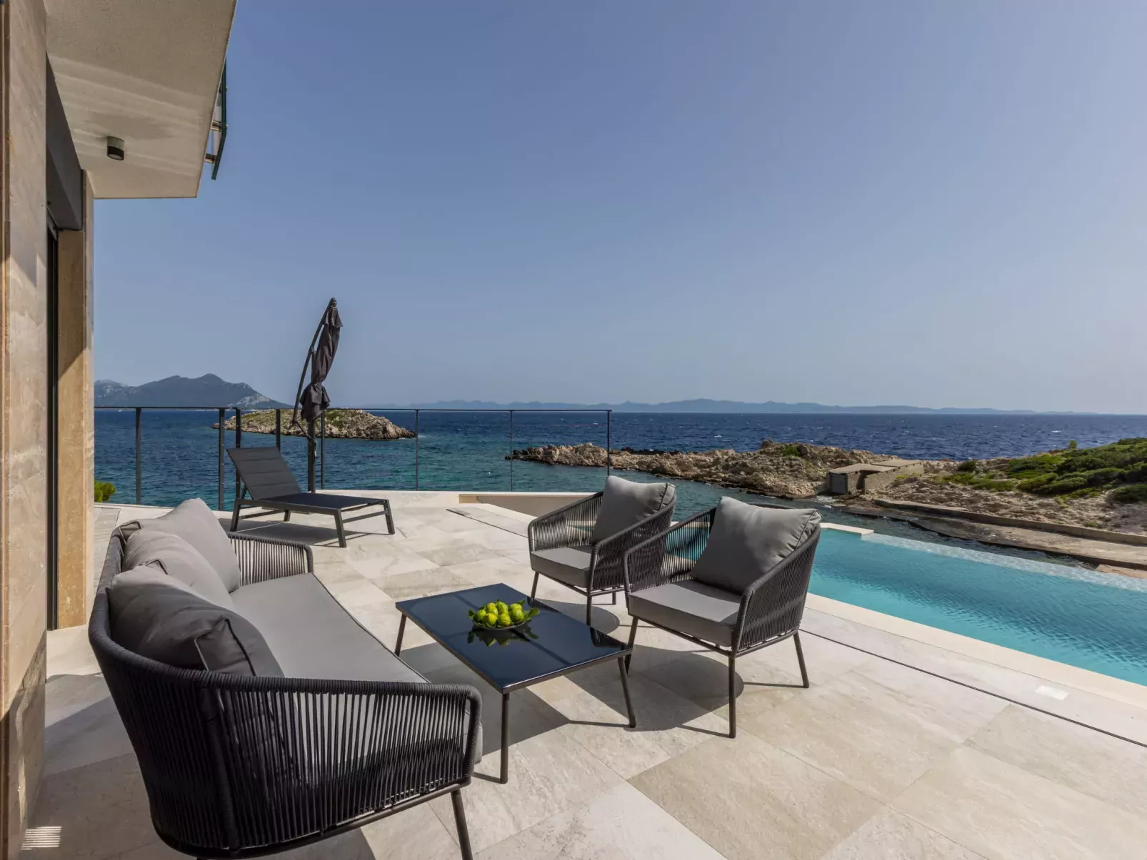 Luxury Villa Mare-Dehors
