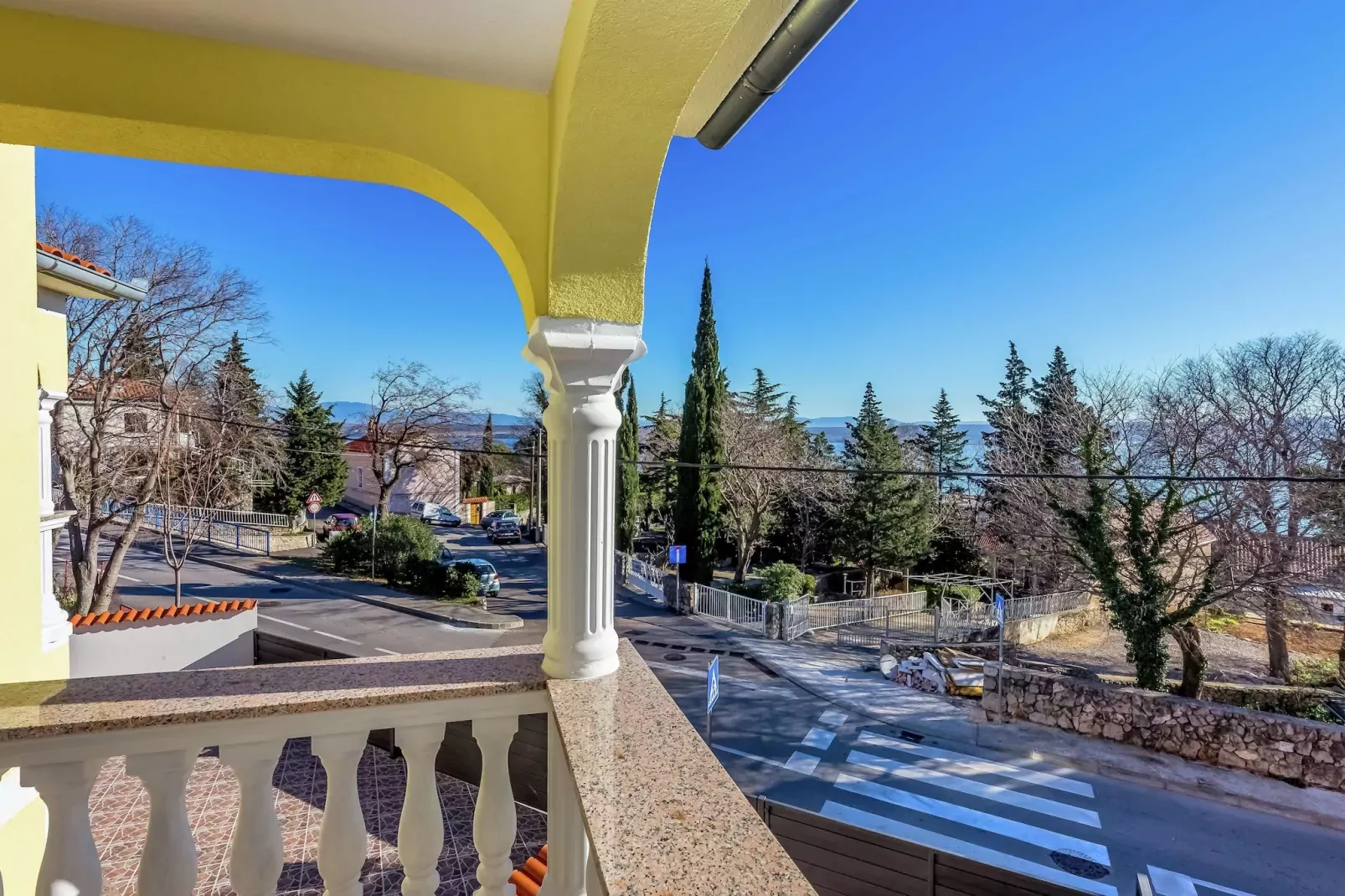 Villa Chiara-Terrace balcony