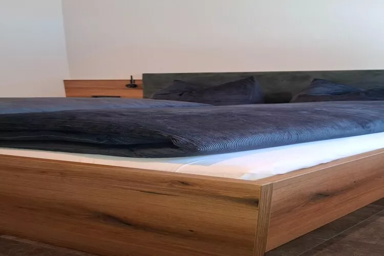 Apartment Moiklerhof-Bedroom