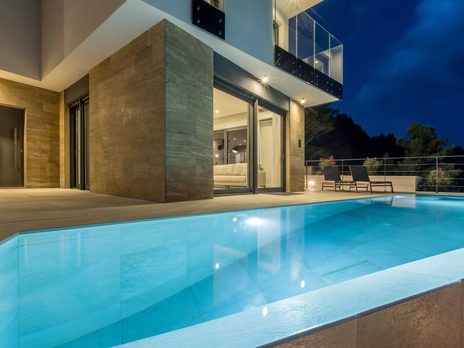 Luxury Villa Luce-Dehors