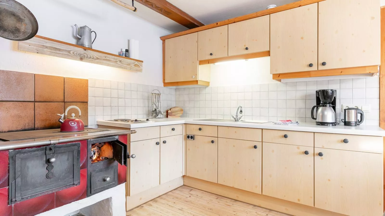Sonnenhütte oben-Kitchen