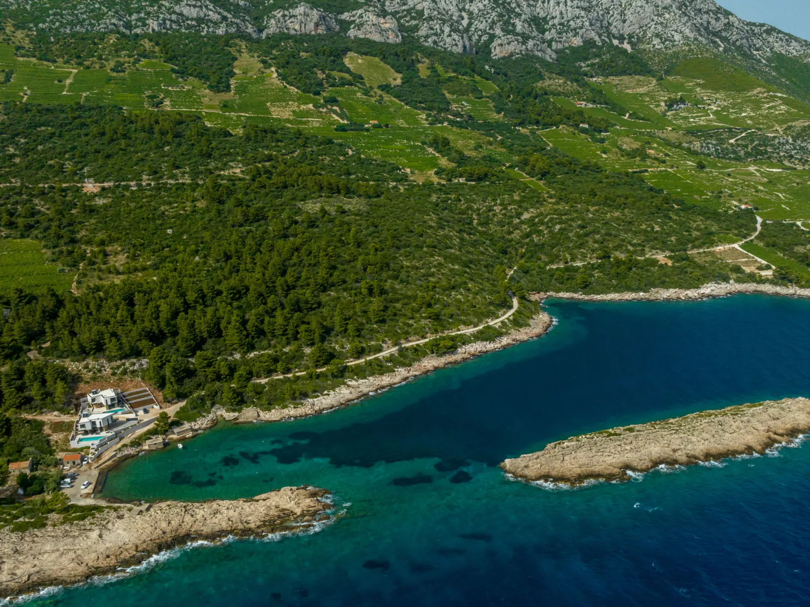 Luxury Villa Luce-Dehors