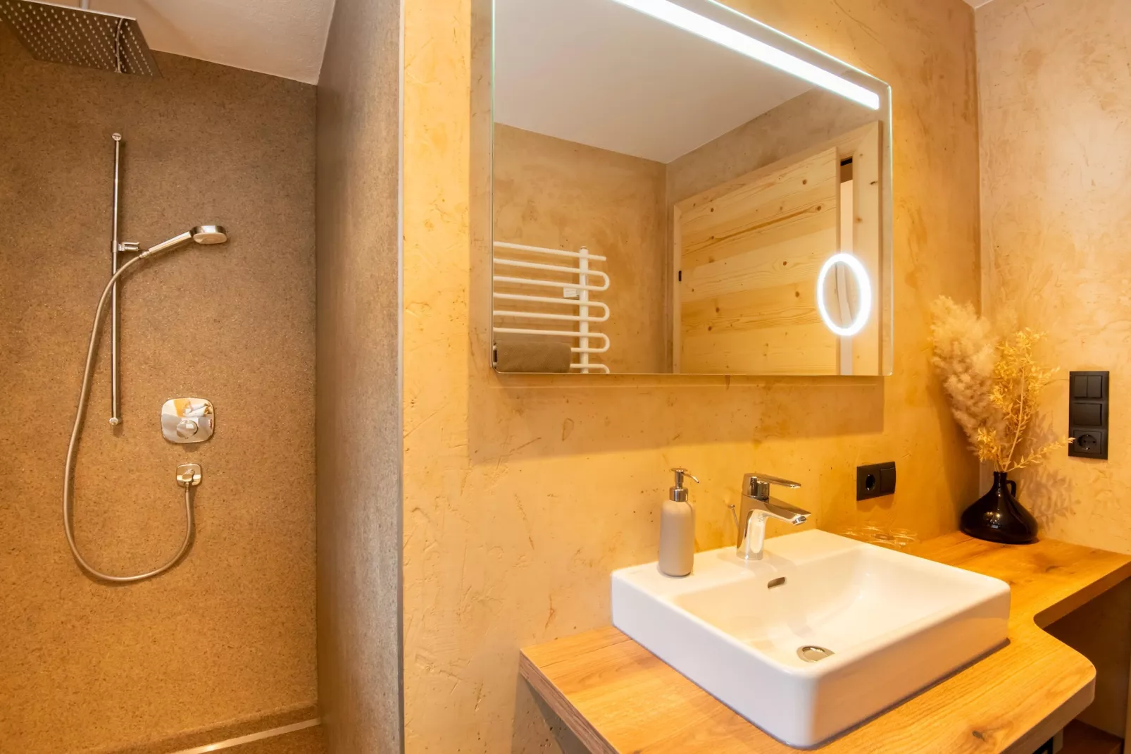 Apartment Moiklerhof-Bathroom