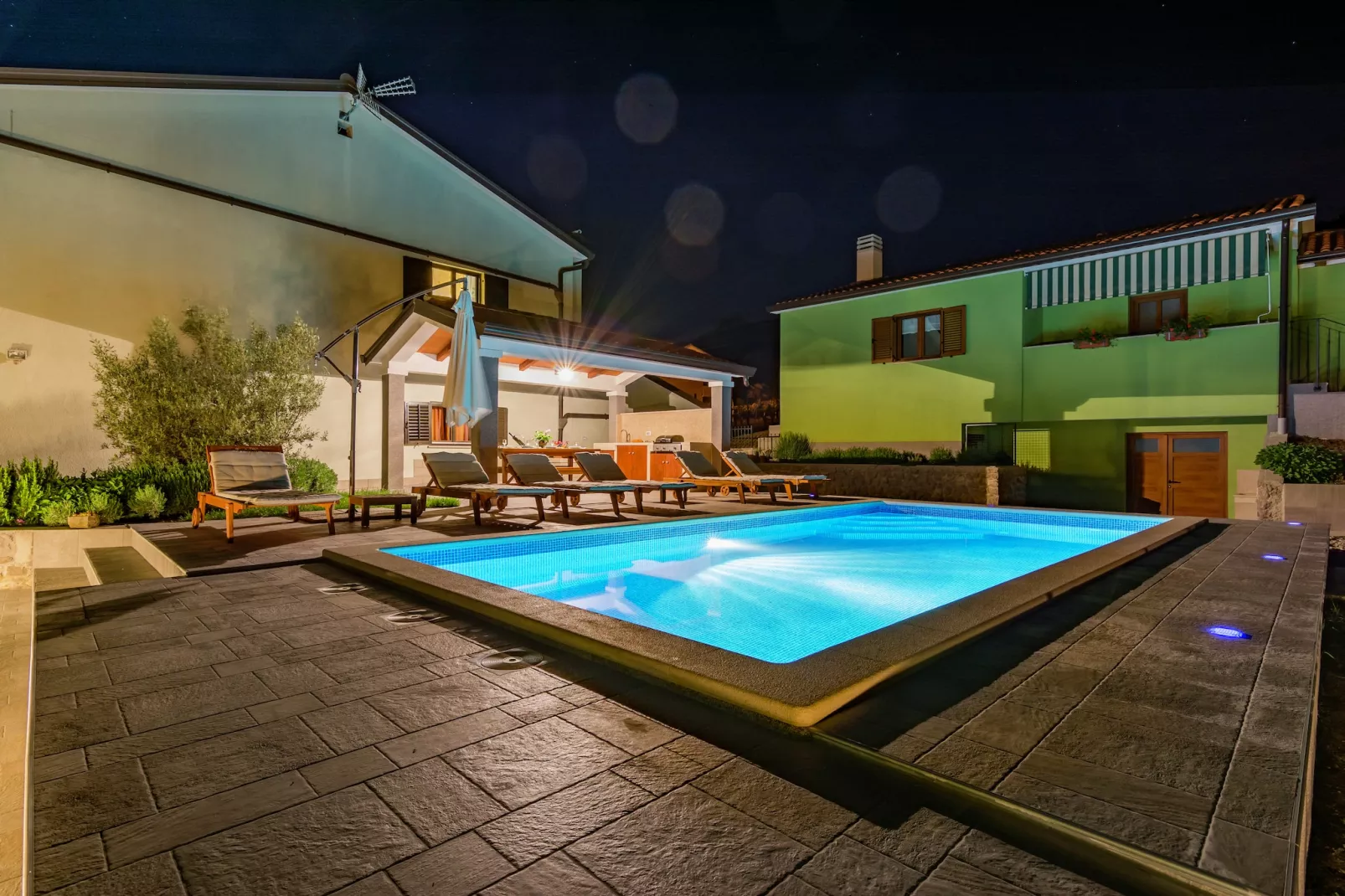 Apartments Mario Apt 1-Pool