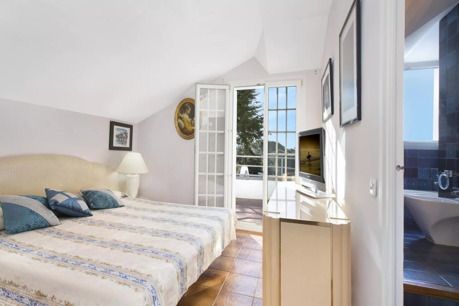 Montemare-Bedroom