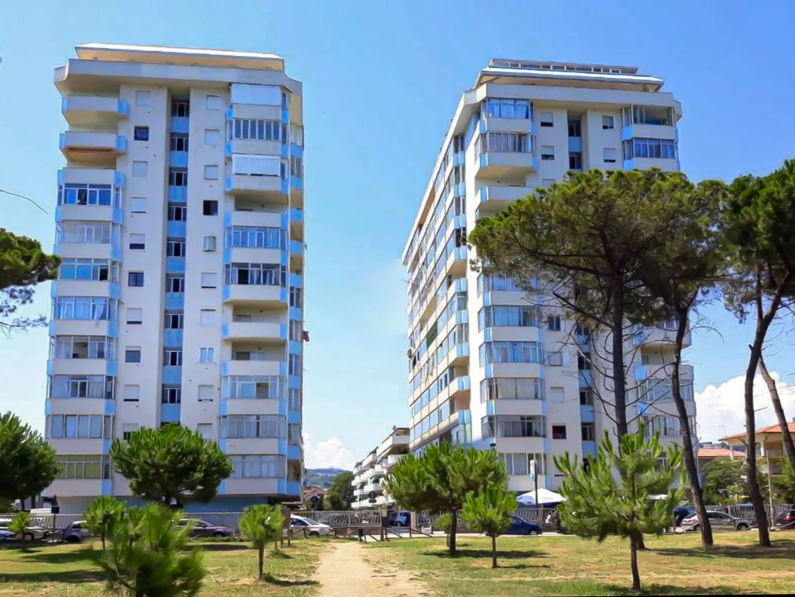Montesilvano Mare 3-Outside