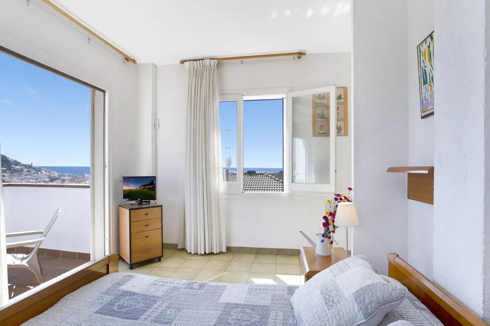 Nuri-Bedroom