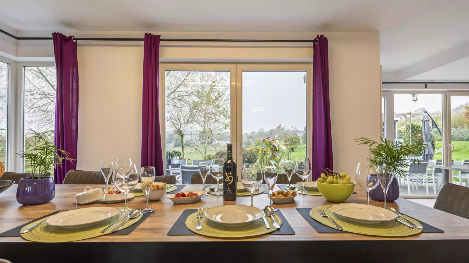 Residence Suprême-Dining room
