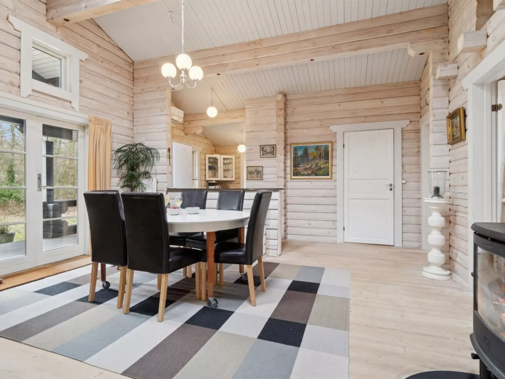 "Brynjolf" - 1km from the sea-Drinnen