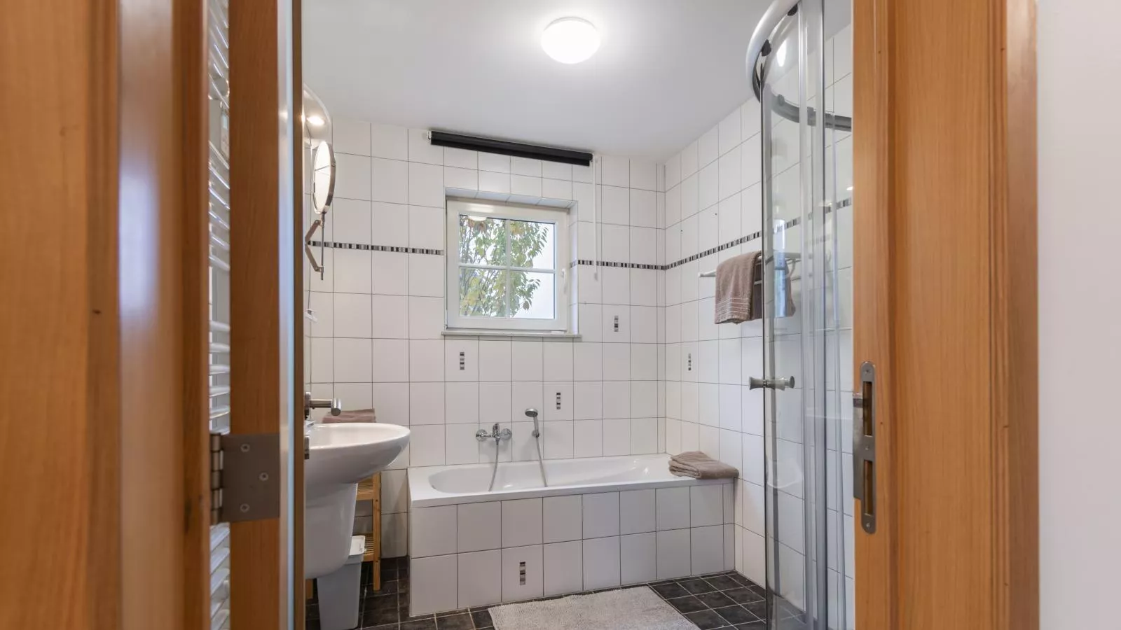 Residence Suprême-Bathroom