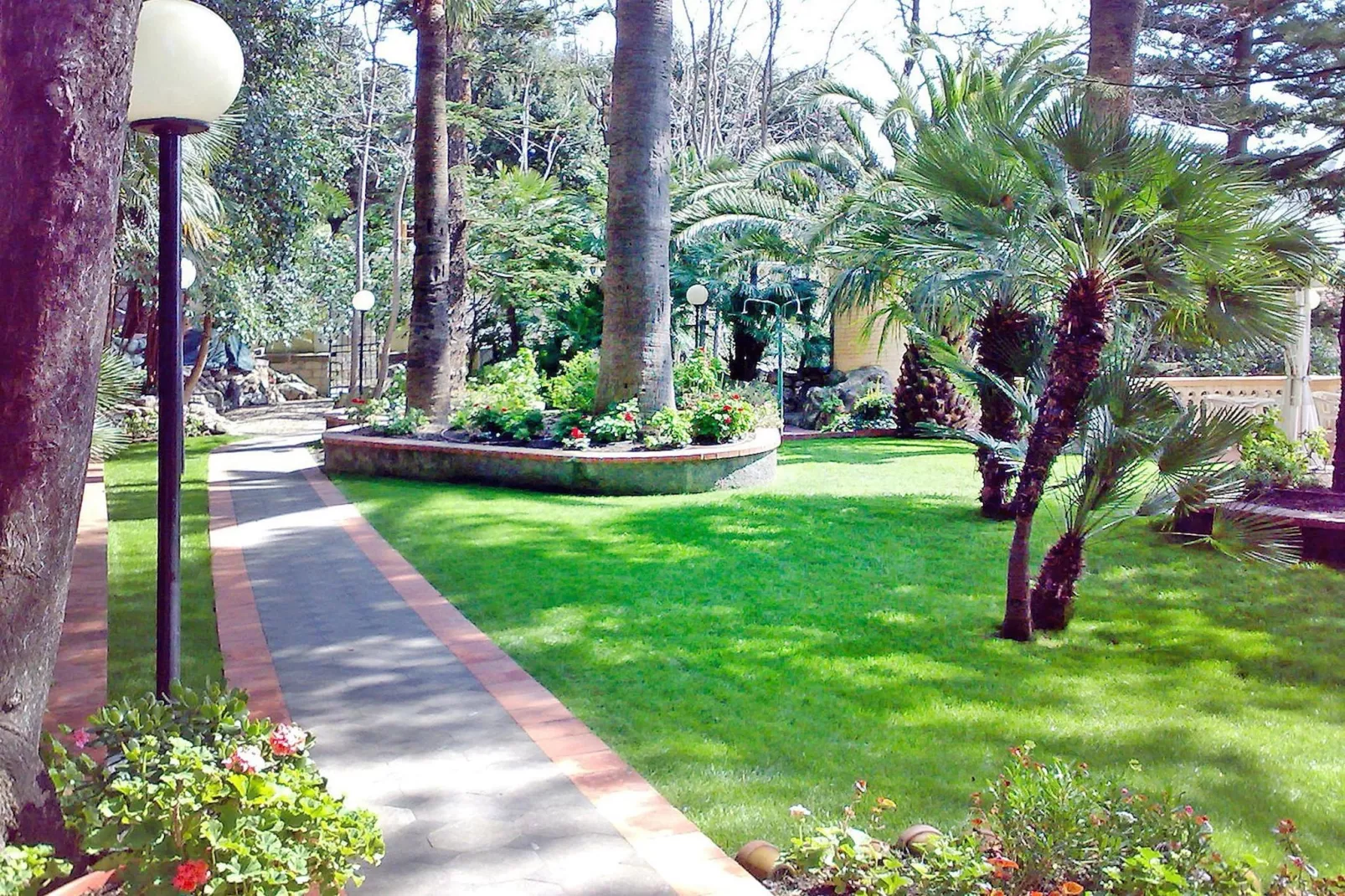 Residence Miramare Imperia M2 / A2-Gardens summer