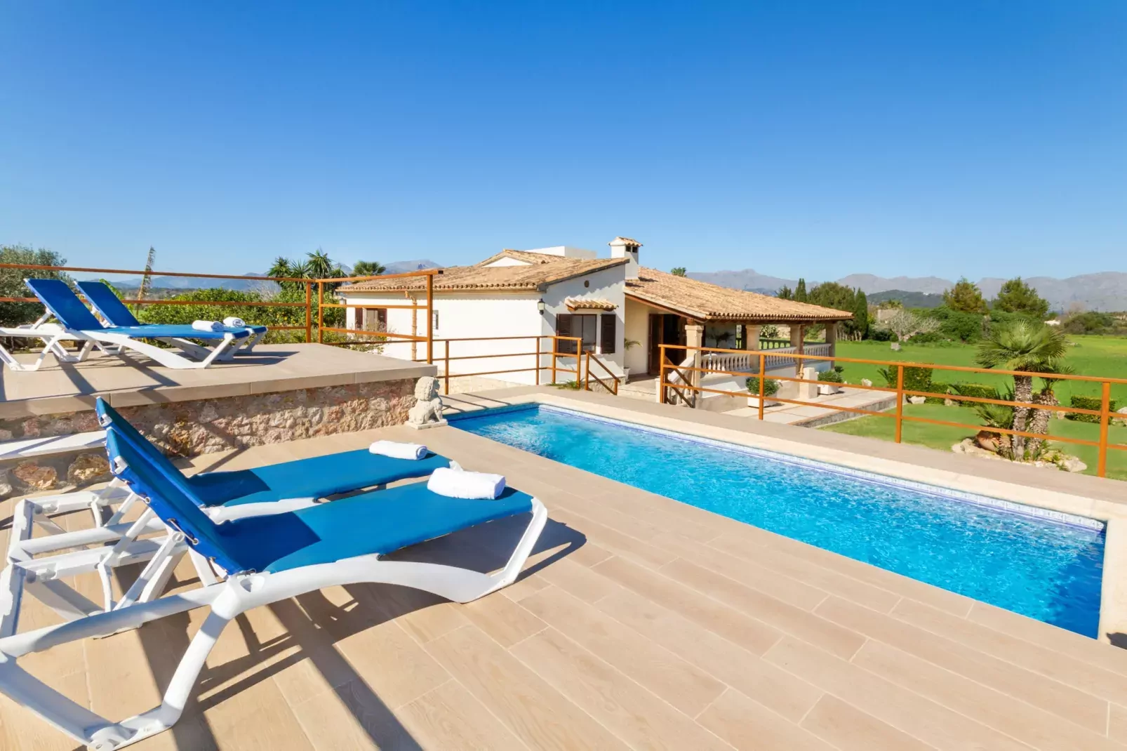 Villa Can Soler ideal para familias en Alcúdia-Piscine