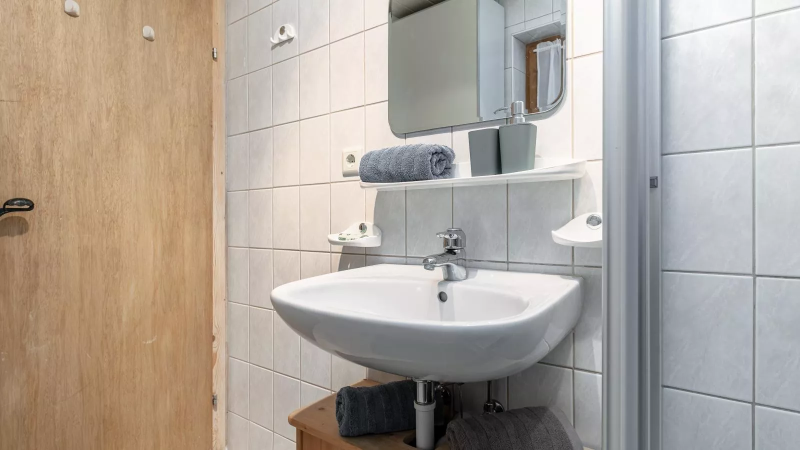 Sonnenhütte-Bathroom