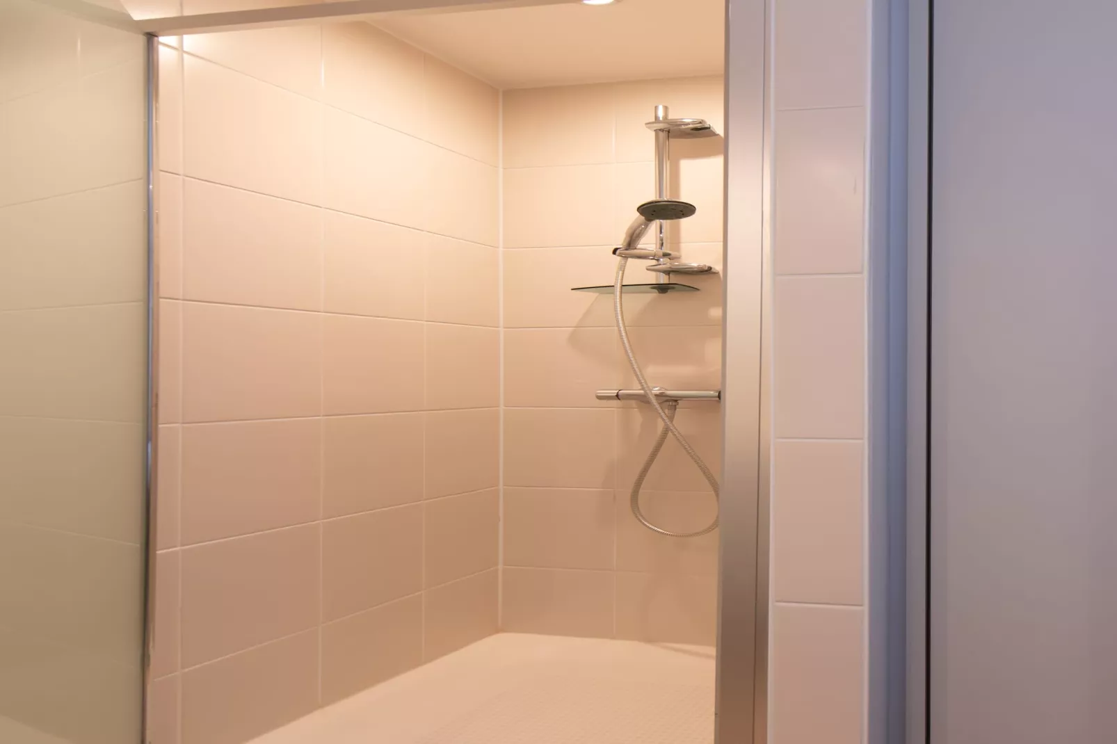 VIKING06 20404/ 4G-Bathroom