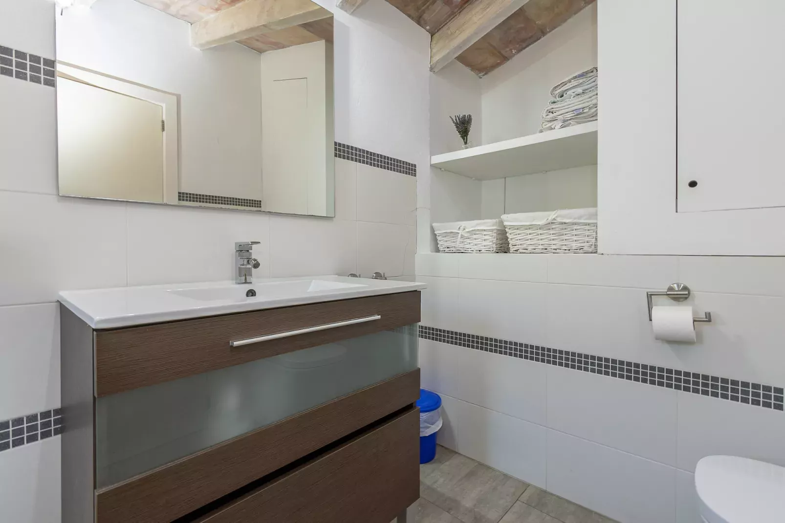 VILLA LES OLIVERES PETITES DE UN DORMITORIO-Bathroom