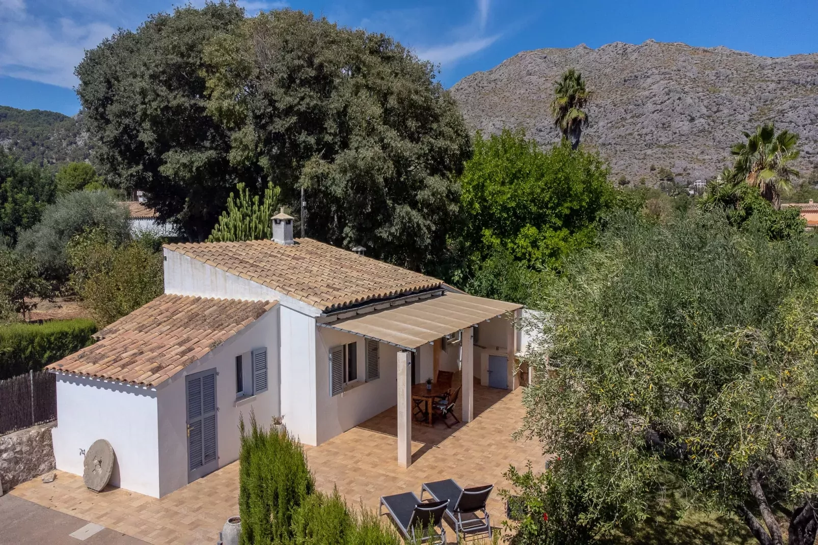VILLA LES OLIVERES PETITES DE UN DORMITORIO-Outdoor