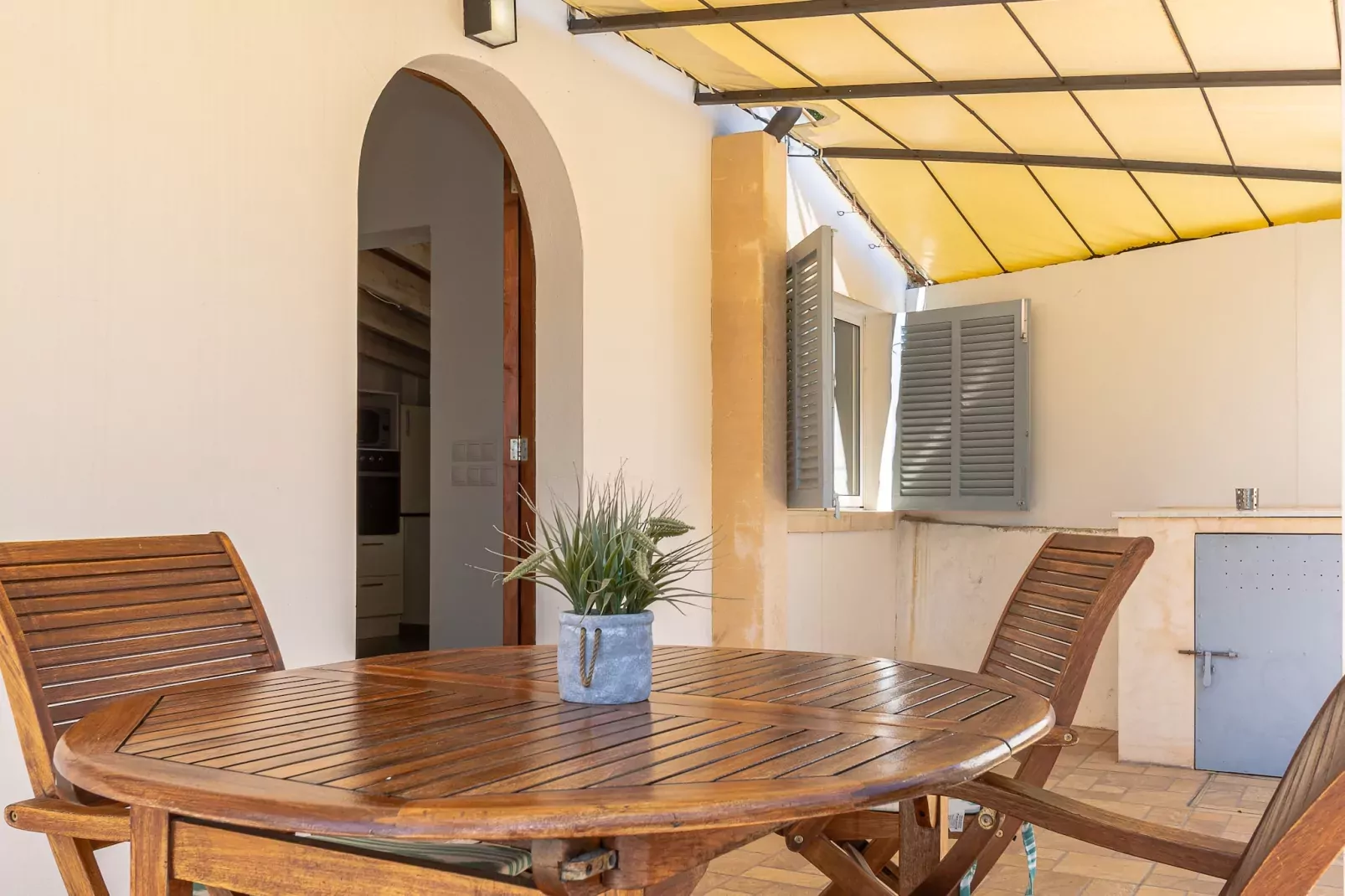 VILLA LES OLIVERES PETITES DE UN DORMITORIO-Terrace