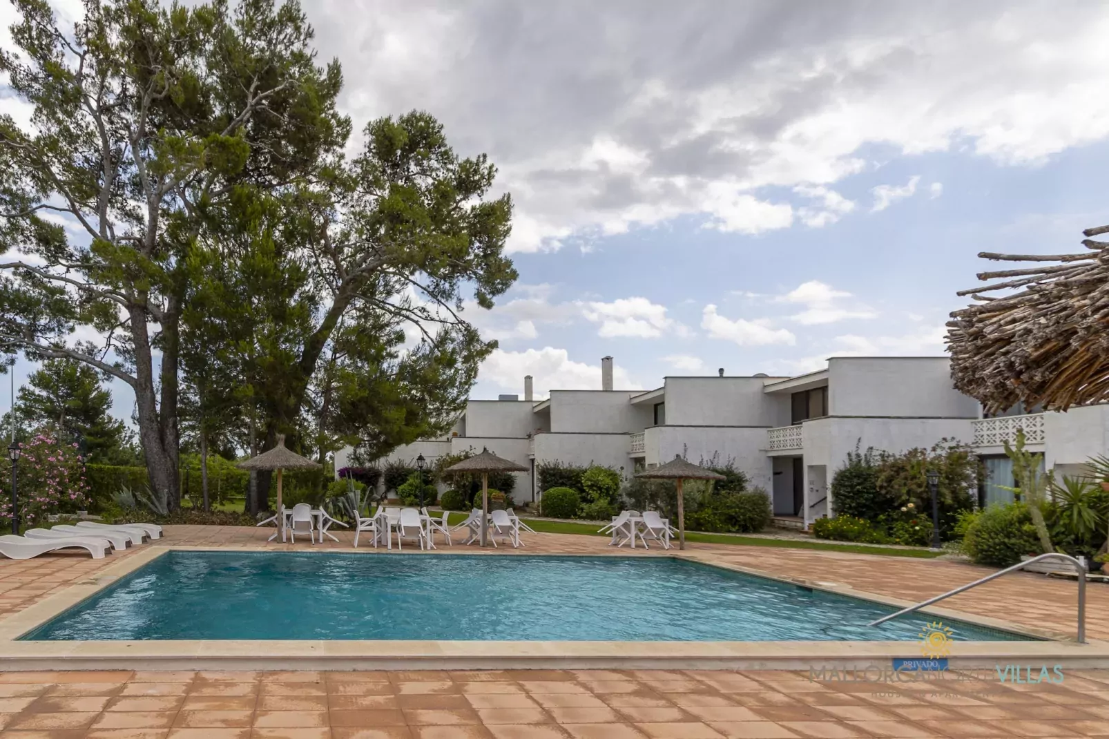 Club del Sol 8: Acogedor Apartamento con Piscina-Piscine