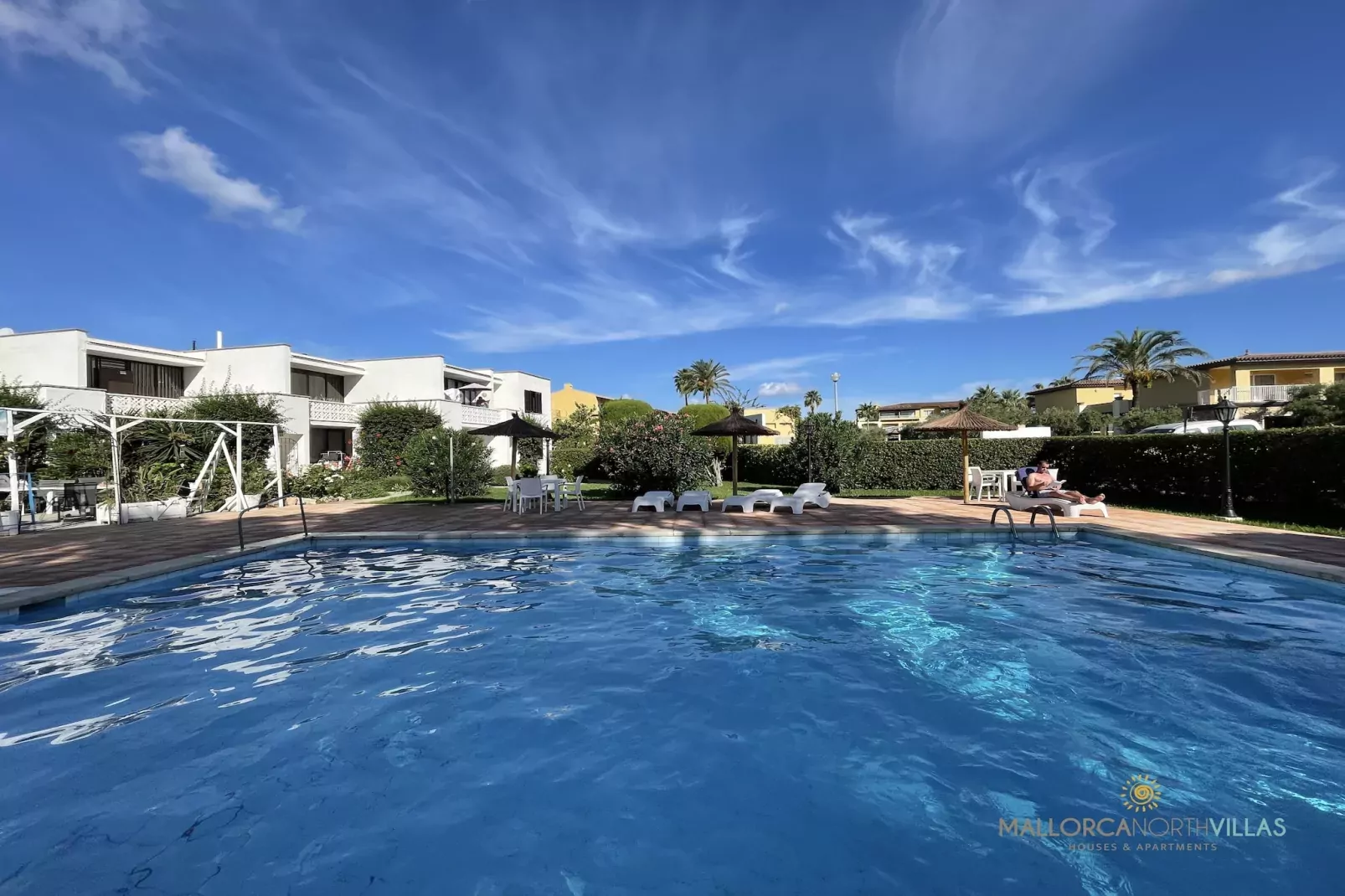 Club del Sol 8: Acogedor Apartamento con Piscina-Piscine