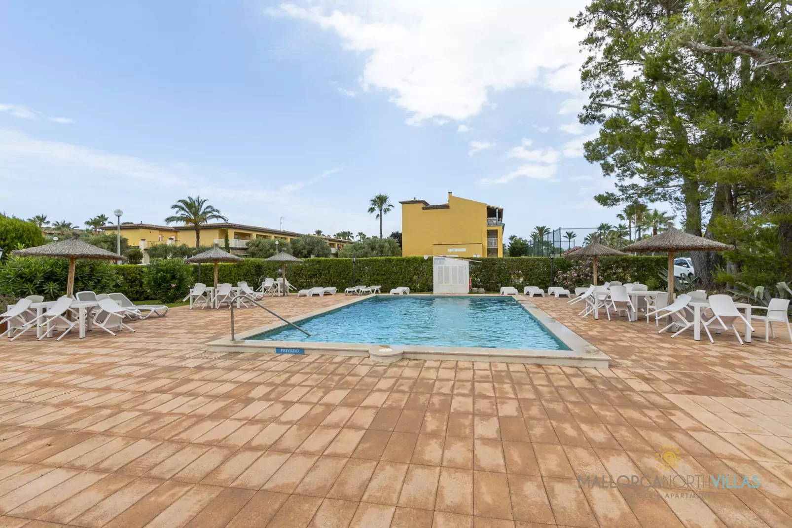 Club del Sol 8: Acogedor Apartamento con Piscina-Piscine