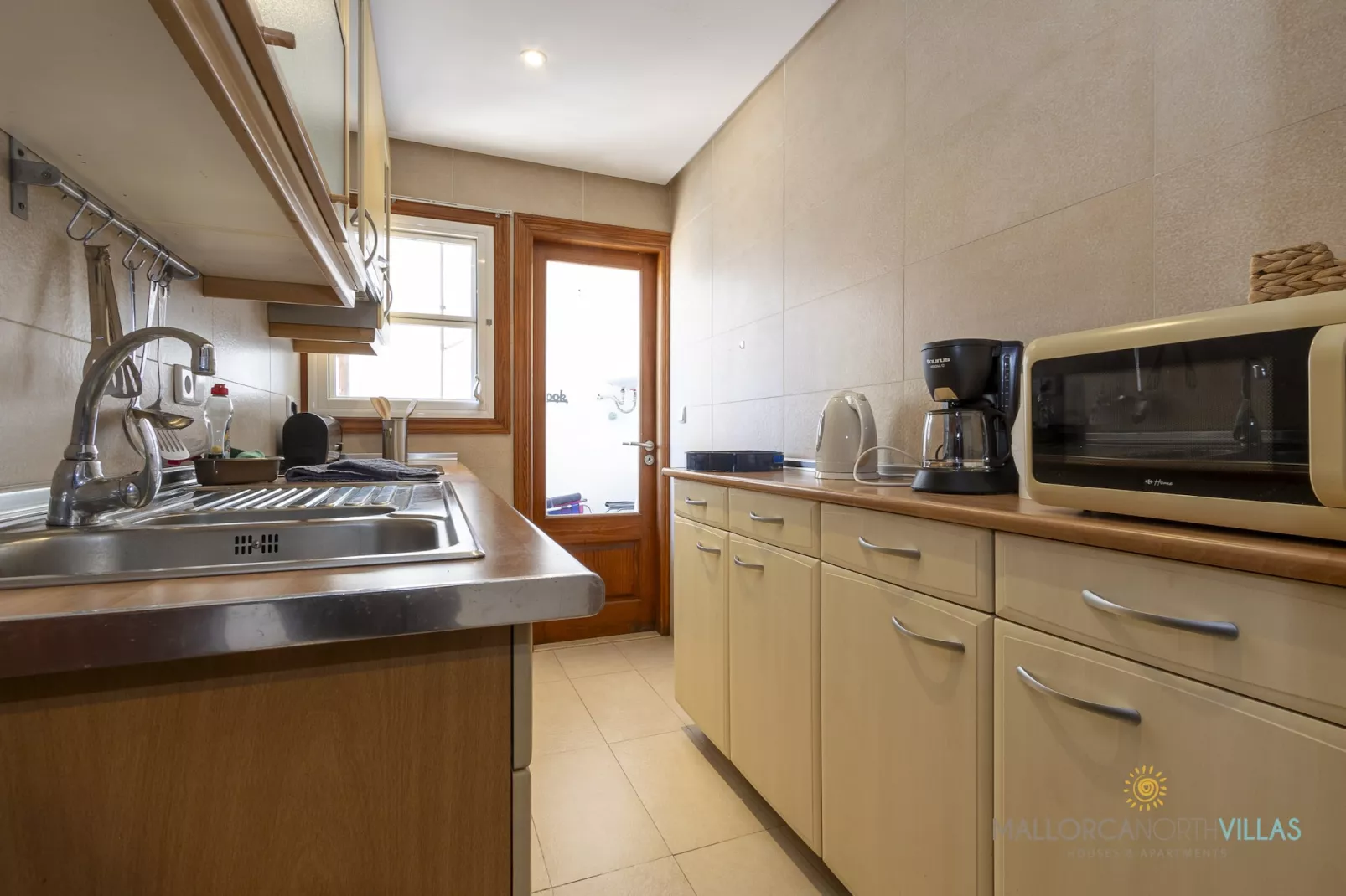 Apartamento Tonia - Primera Línea en Pine Walk-Kitchen