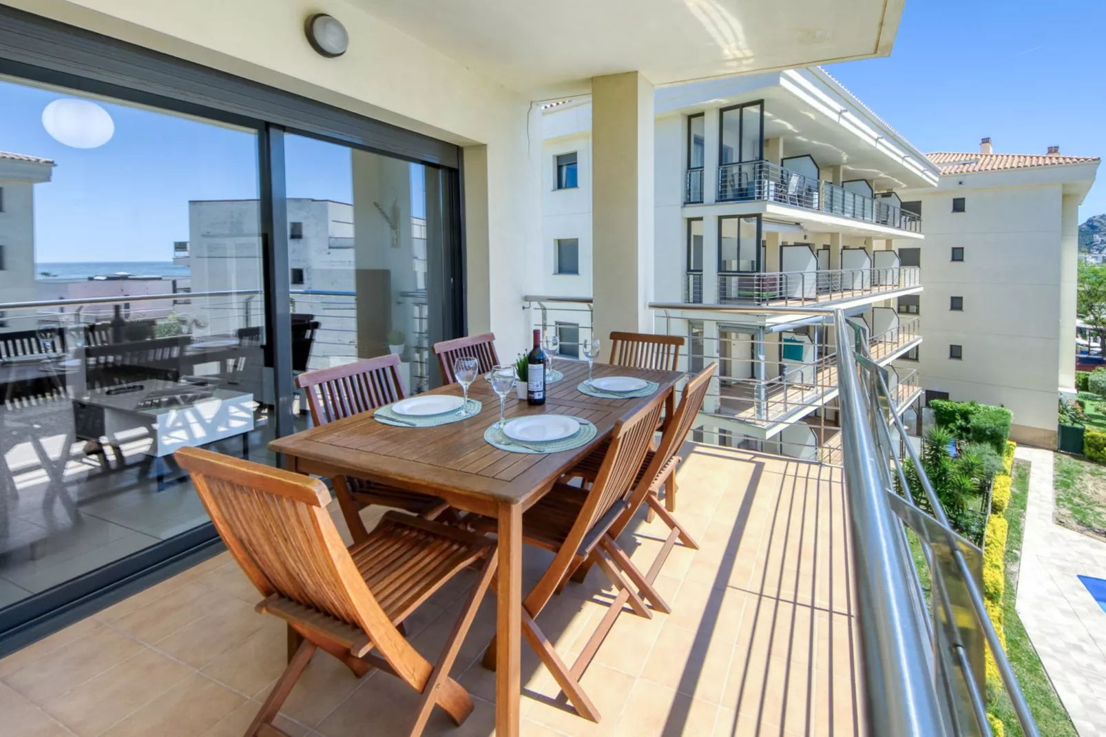 MILENI 2 1 3 1 Roses-Terrace balcony