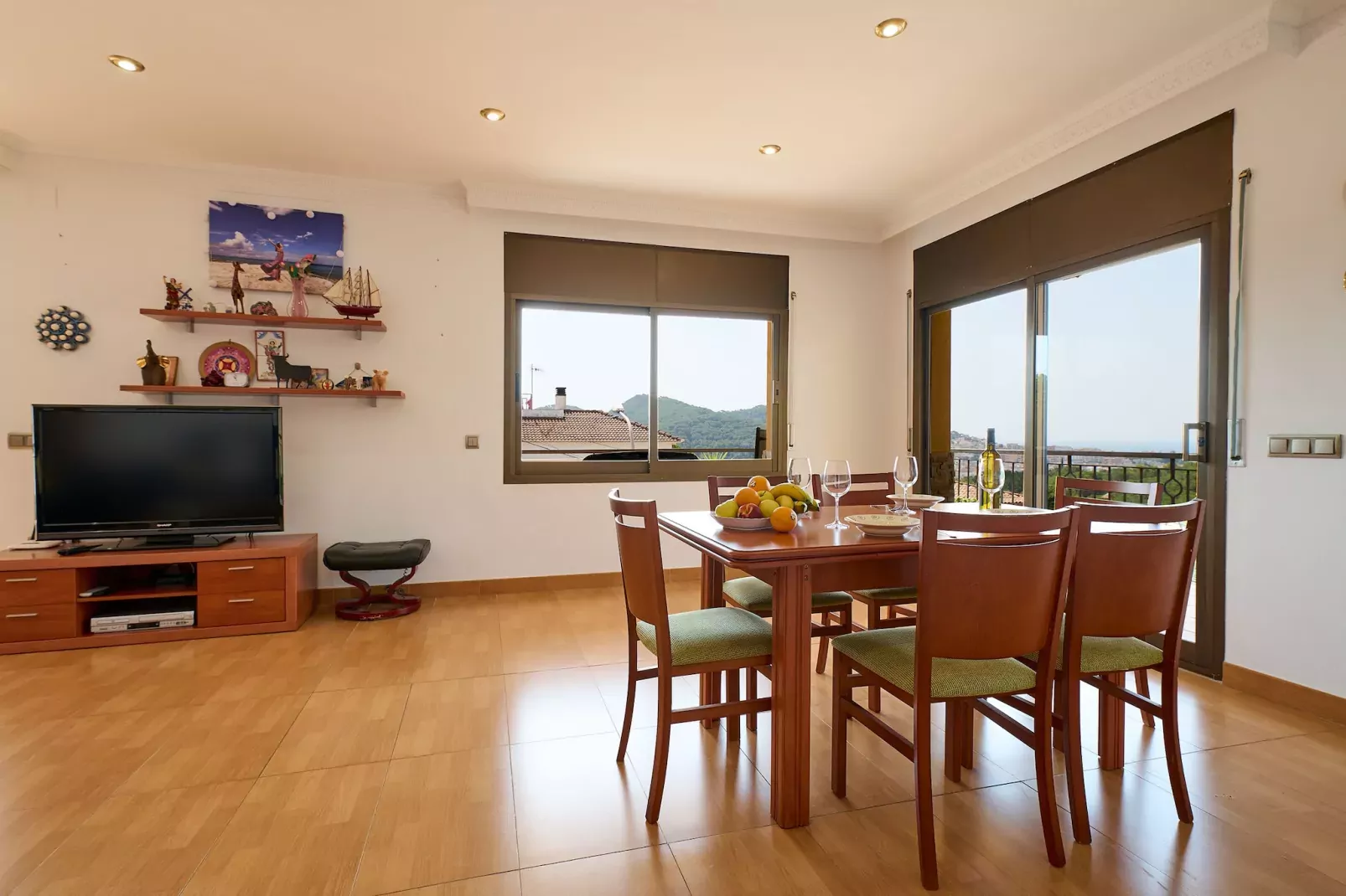 Marina-Dining room