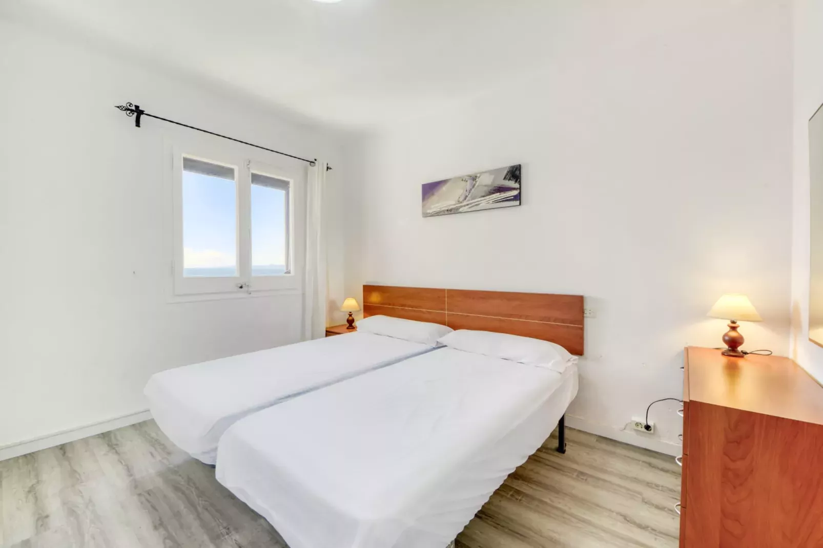 ALARONA  Bj 4 Roses-Bedroom