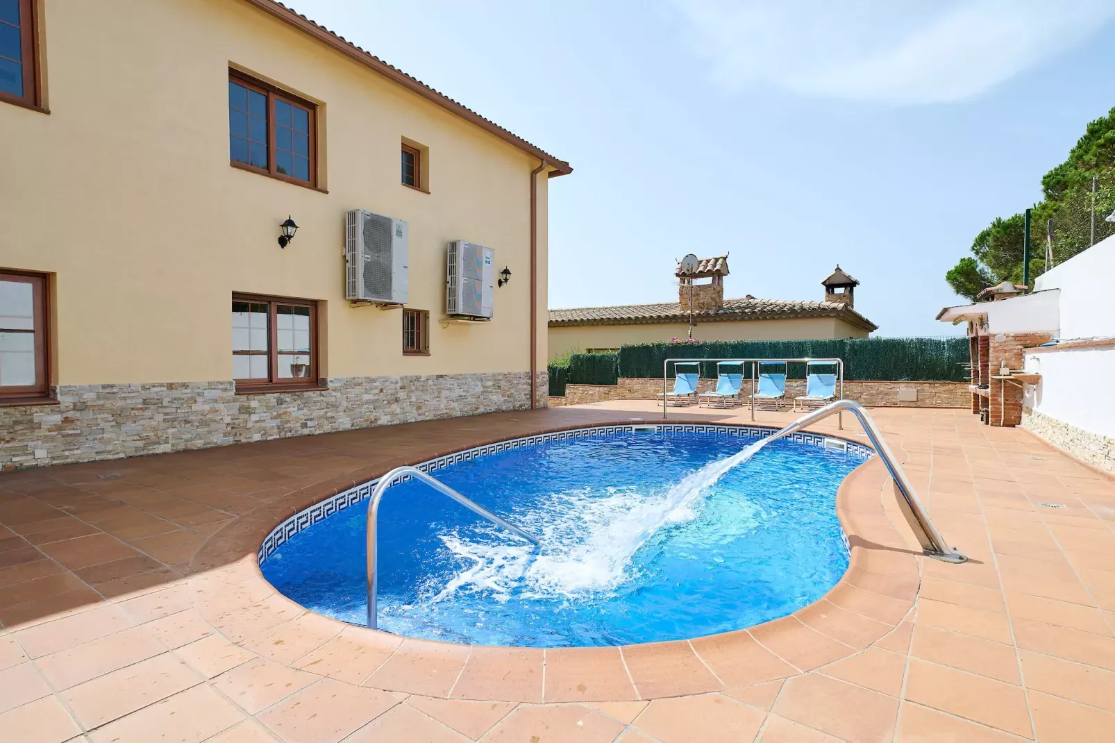 Marina-Exterior summer