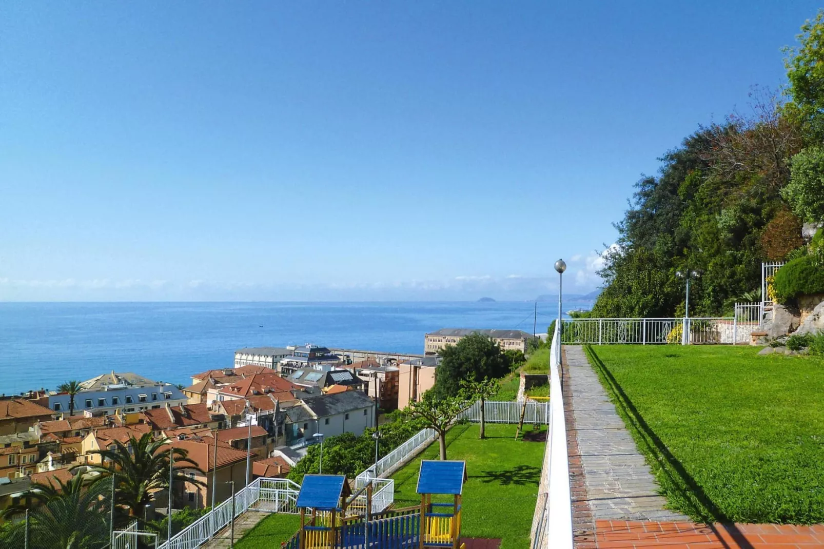 Residence Sant'Anna Pietra Ligure - old B6 / B6 CL Classic - new B5 classic-Areas summer 5km