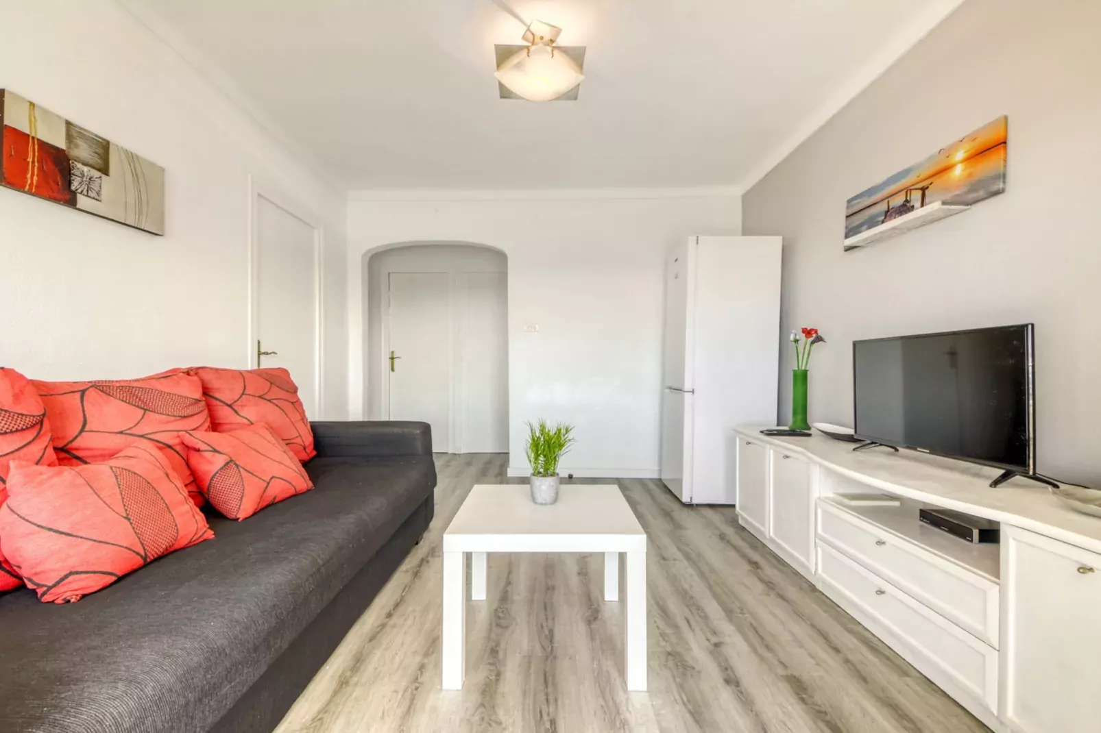ALARONA  Bj 4 Roses-Living room
