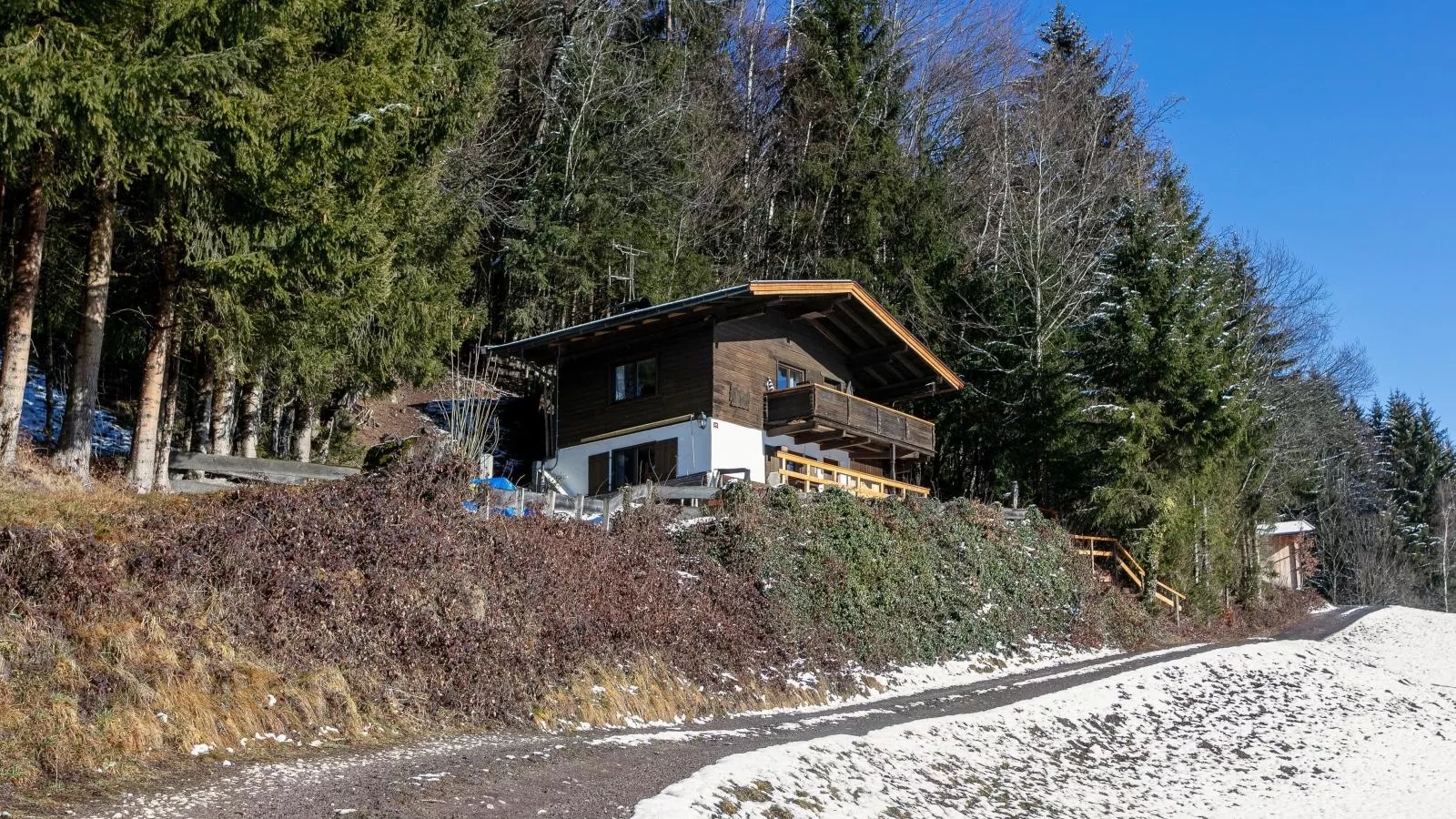 Sonnenhütte-Exterior winter