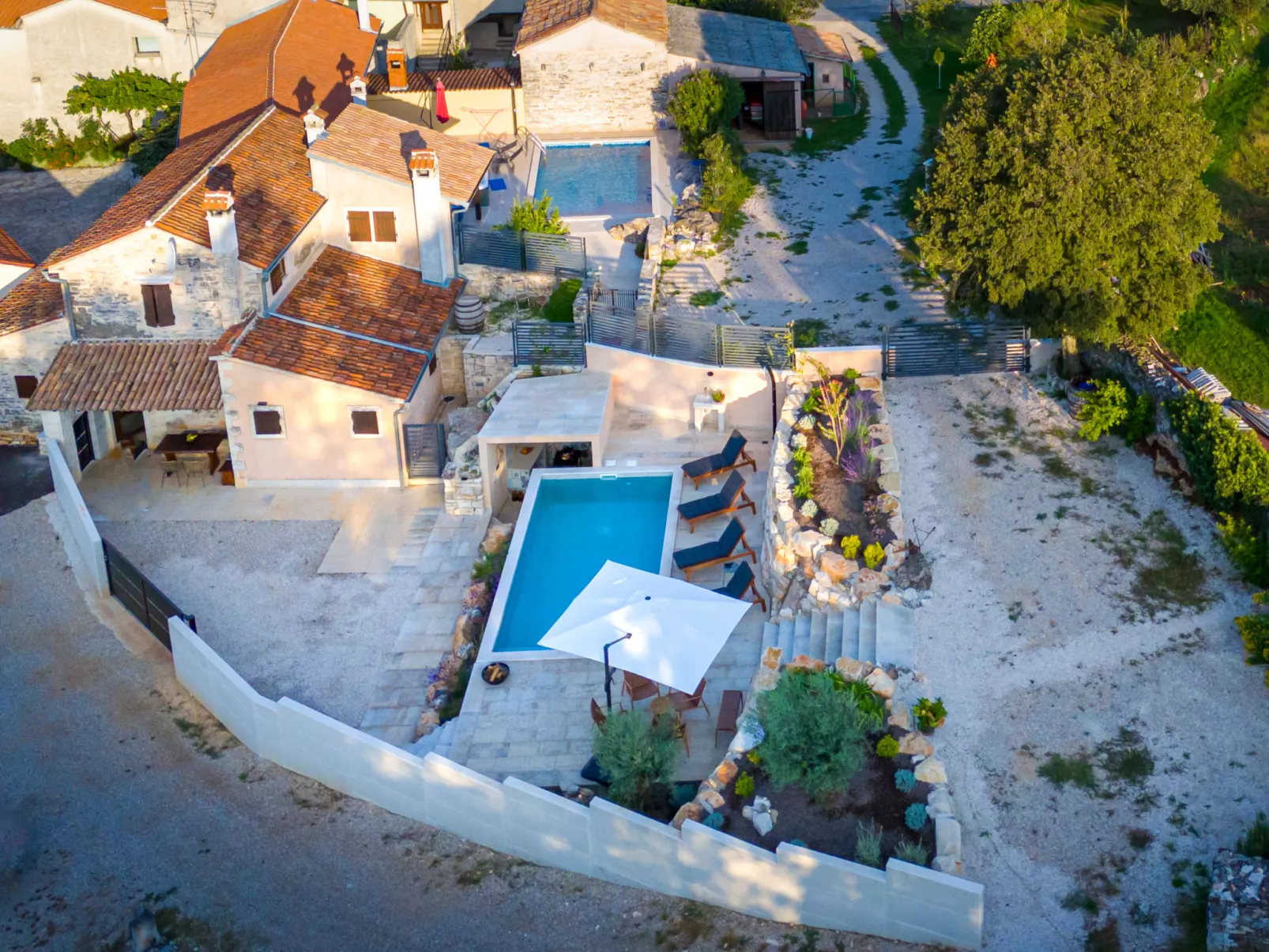 Botra Maria Luxury-Dehors