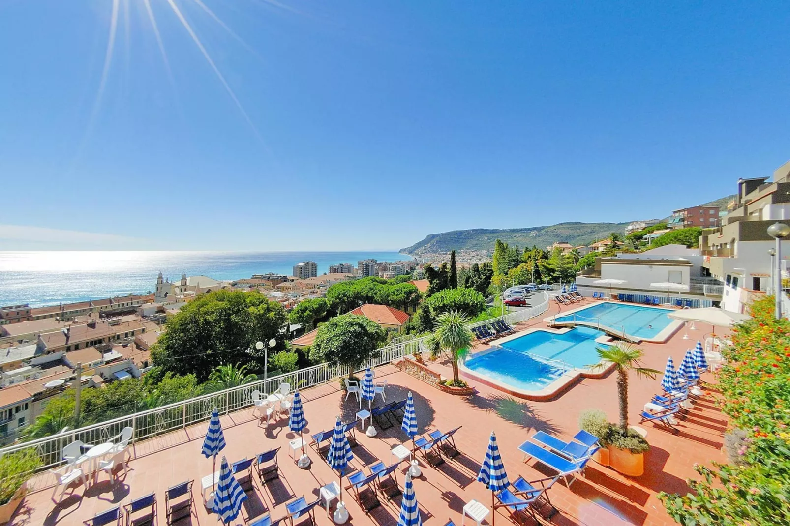 Residence Sant'Anna Pietra Ligure - TR1 - C8 CL Classic-Pool