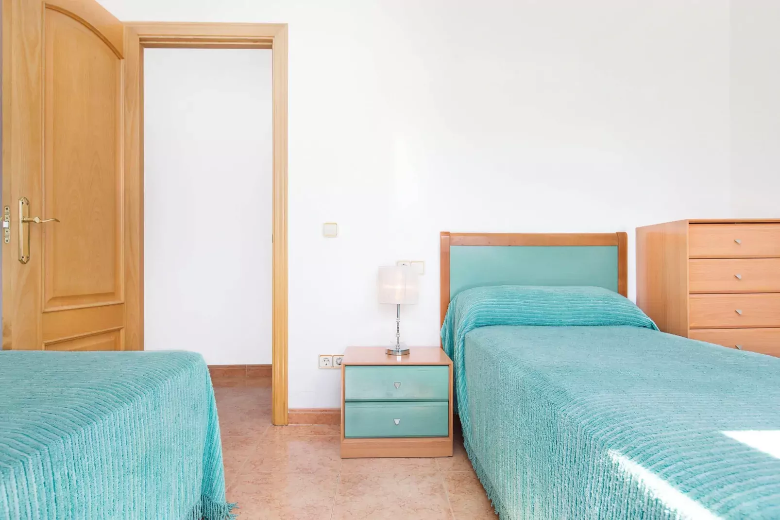 Angeles-Bedroom